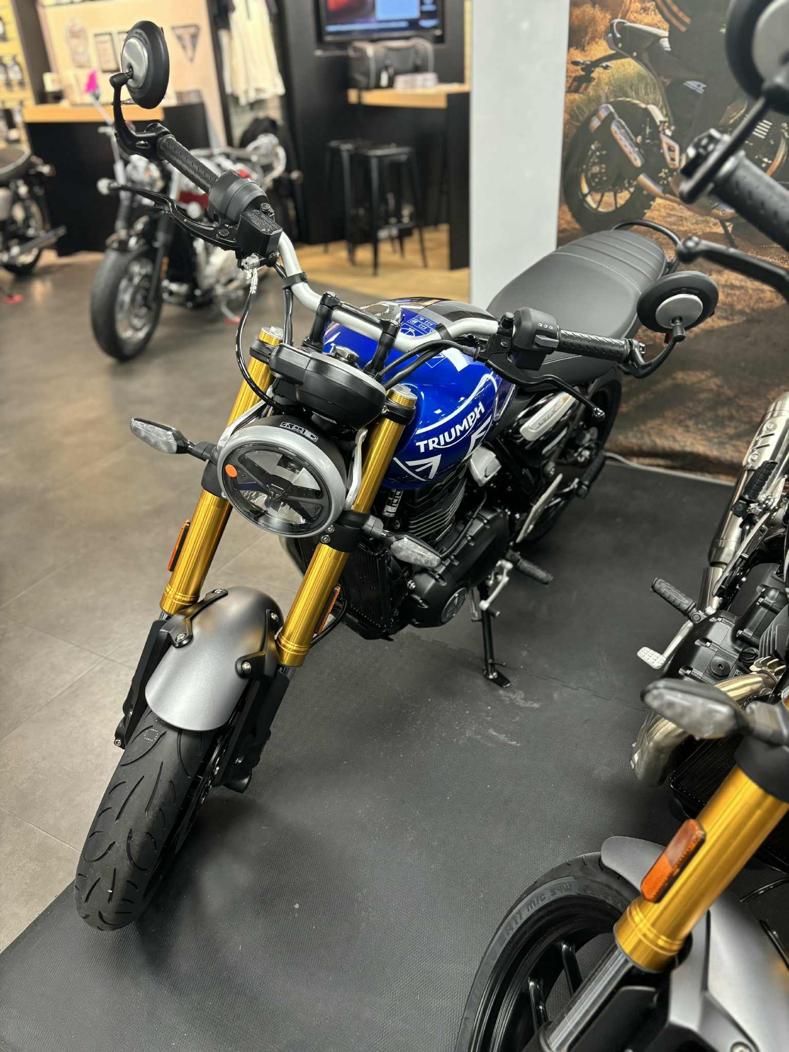2025 Triumph Speed 400 - Photo 7