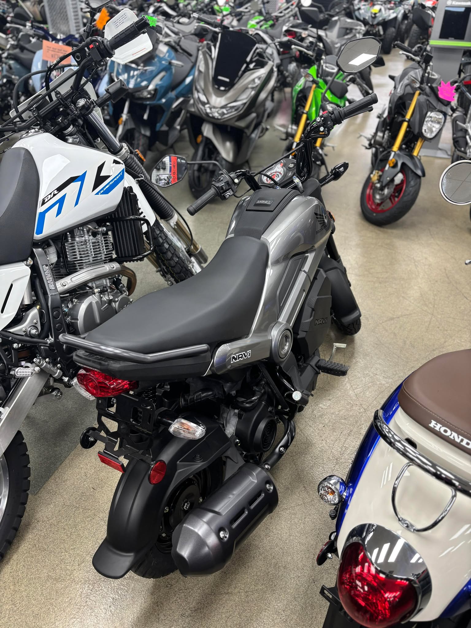 2025 Honda Navi - Photo 4