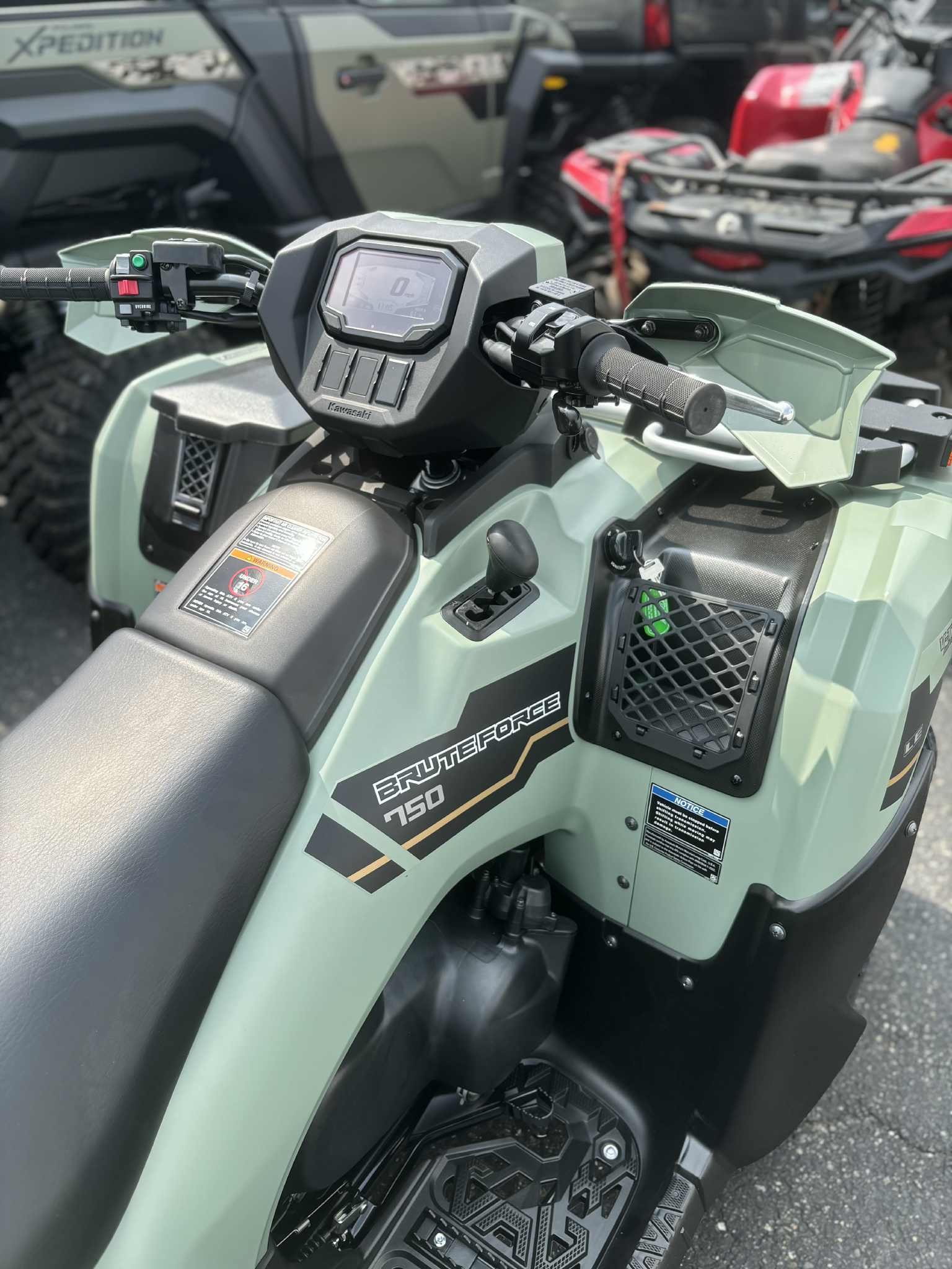 2025 Kawasaki Brute Force 750 EPS LE - Photo 4