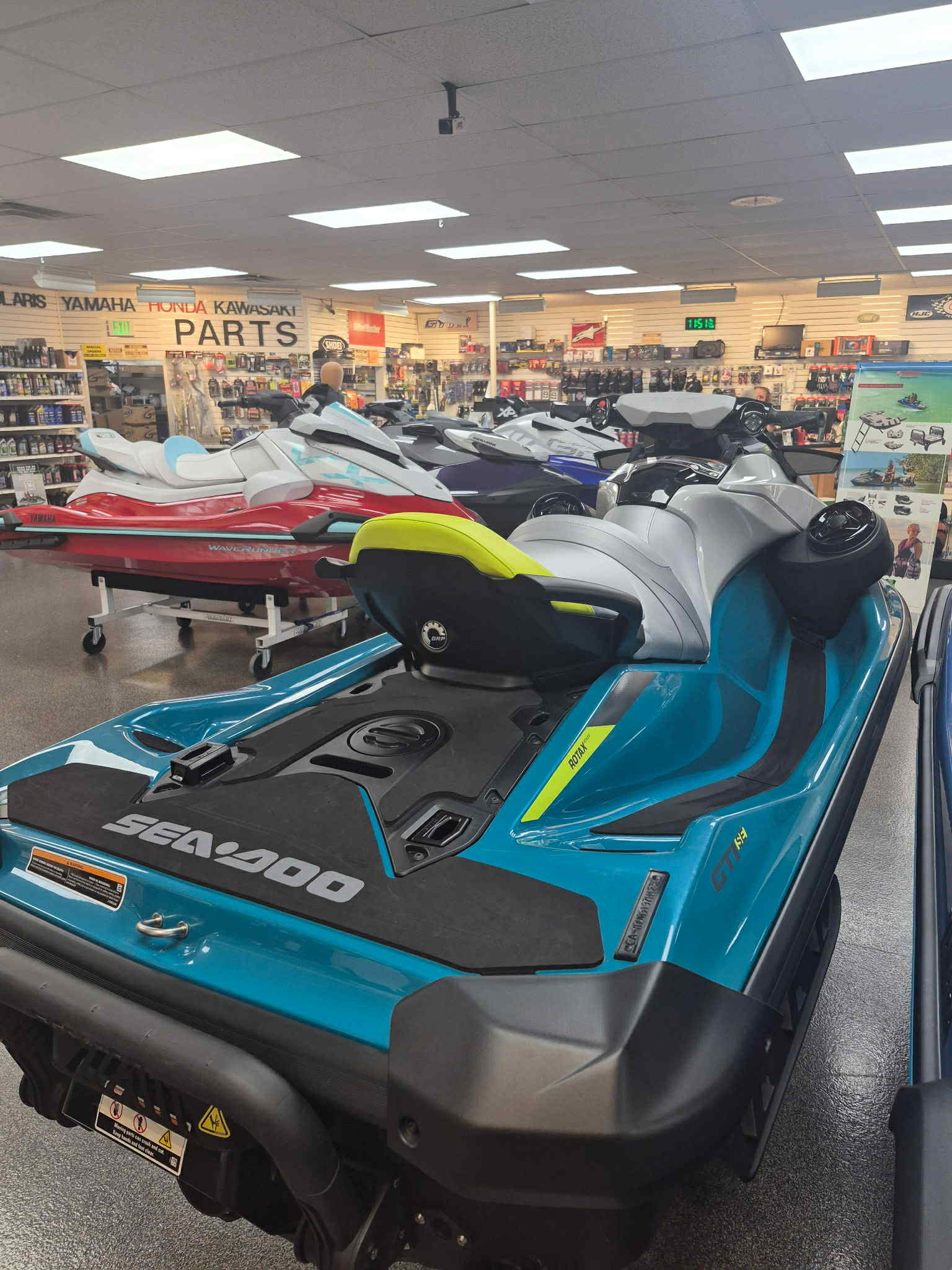 2025 Sea-Doo GTI SE 170 - Photo 2