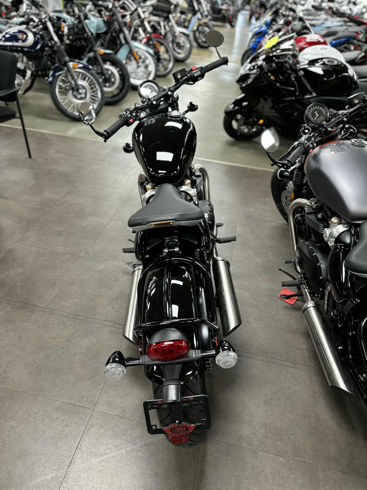 2025 Triumph Bonneville Bobber - Photo 6