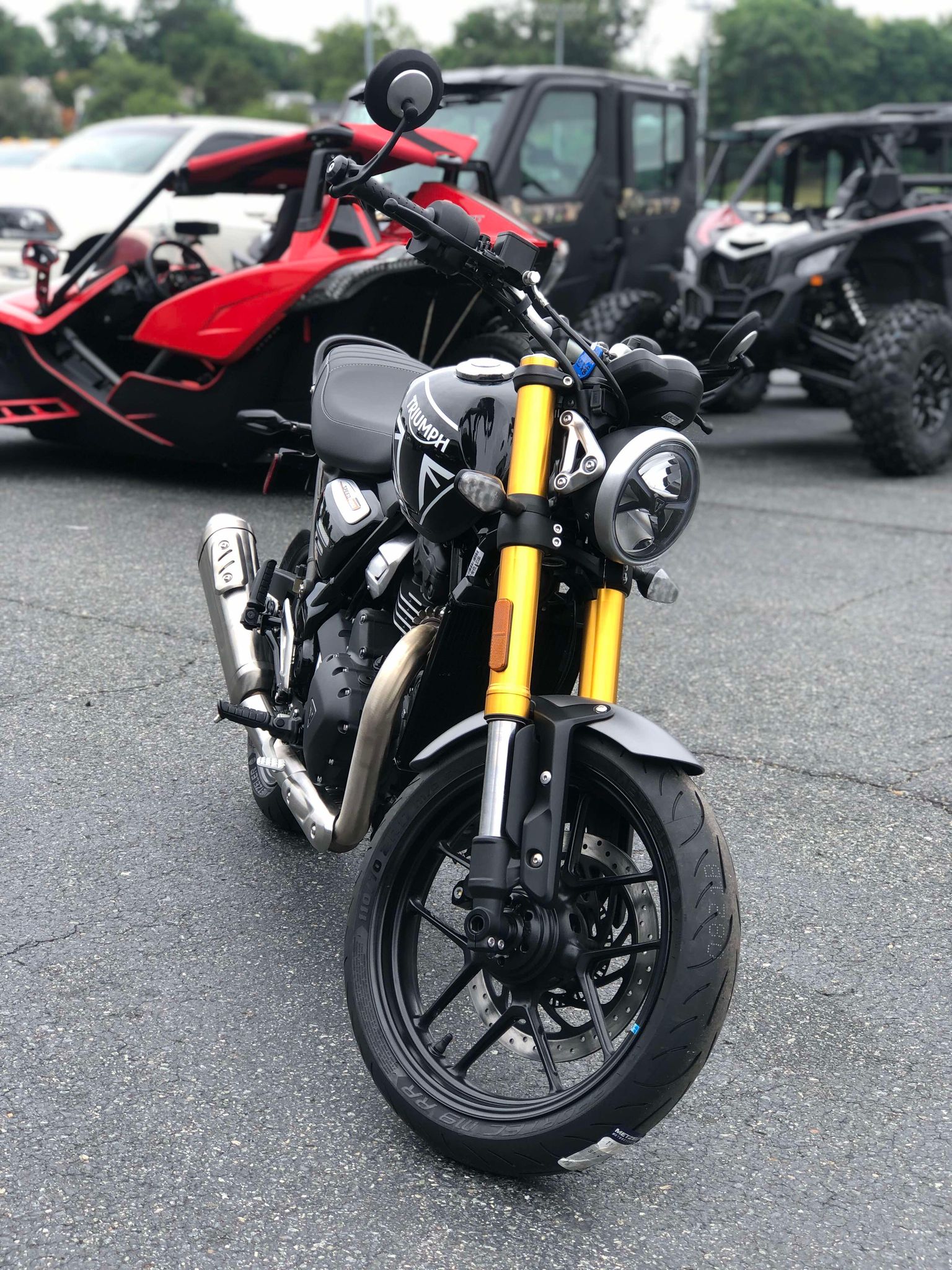 2025 Triumph Speed 400 - Photo 10