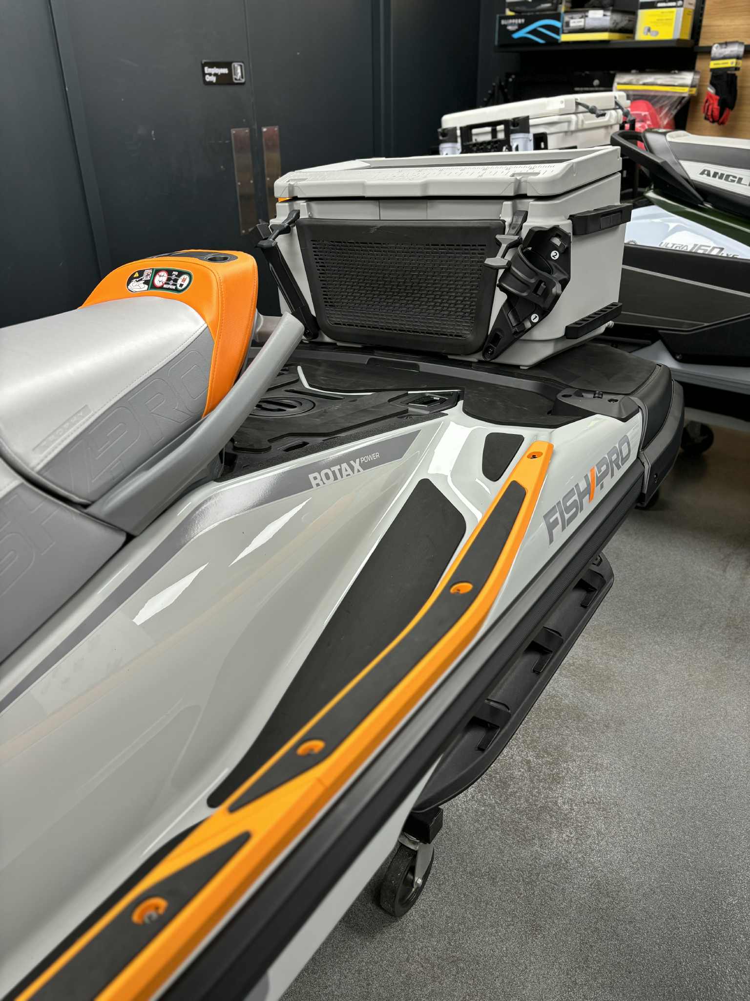 2025 Sea-Doo FISHPRO TROPHY 170 - Photo 6