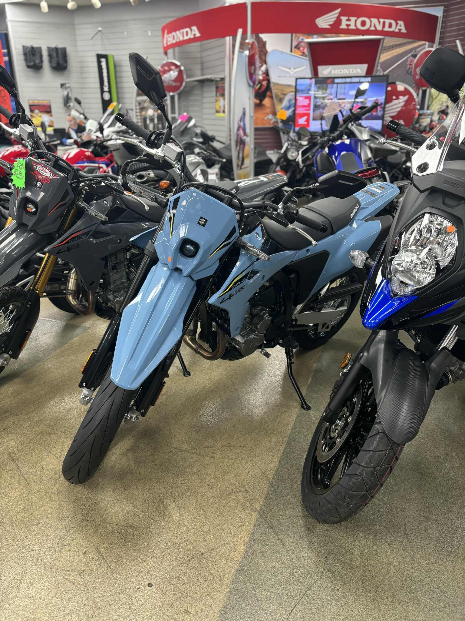 2025 Suzuki DR-Z 4SM - Photo 8