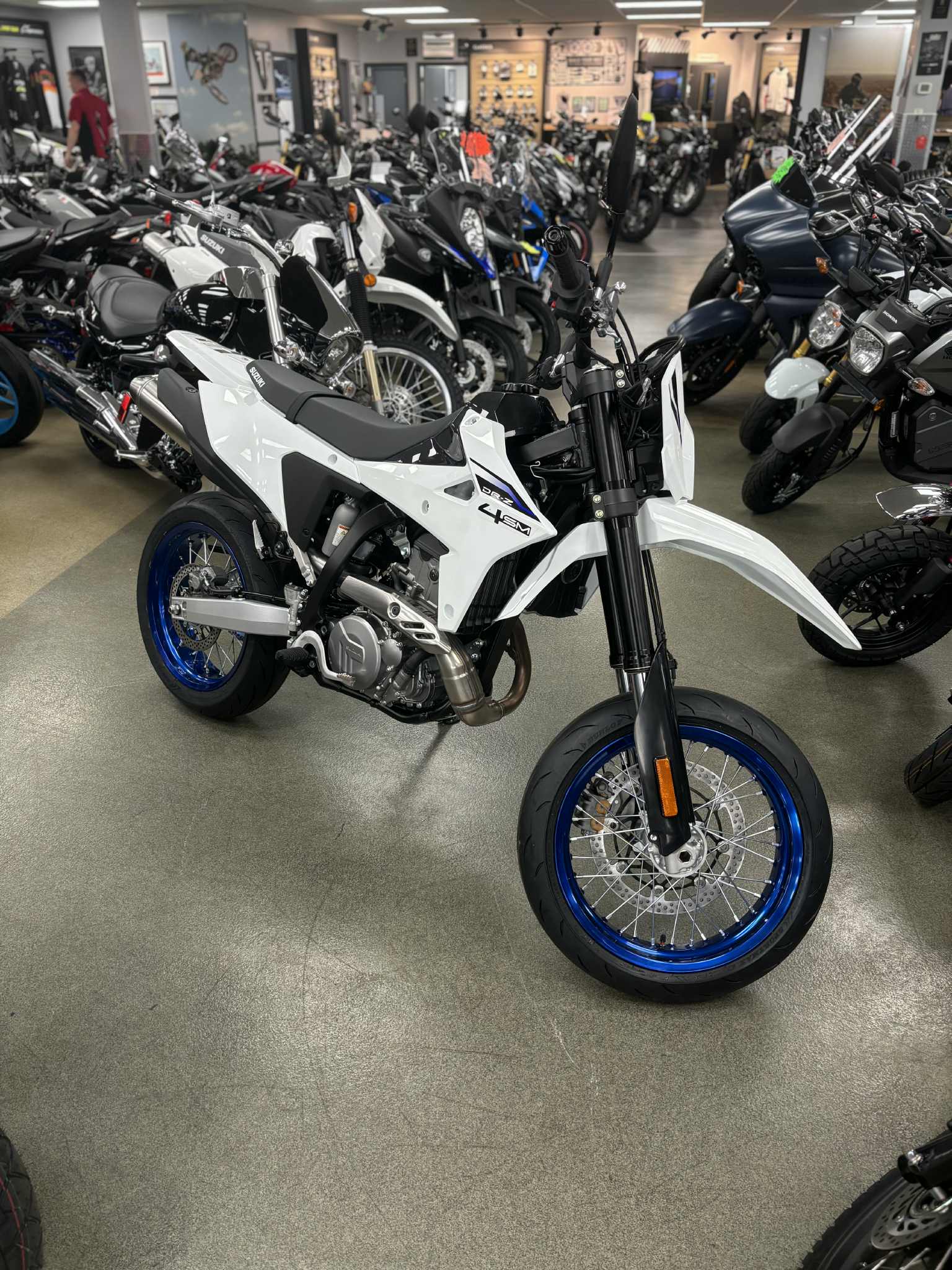 2025 Suzuki DR-Z 4SM - Photo 3