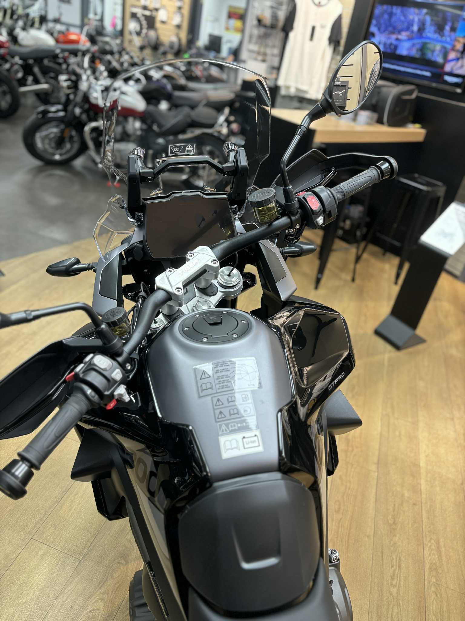 2025 Triumph Tiger 1200 GT Pro - Photo 7