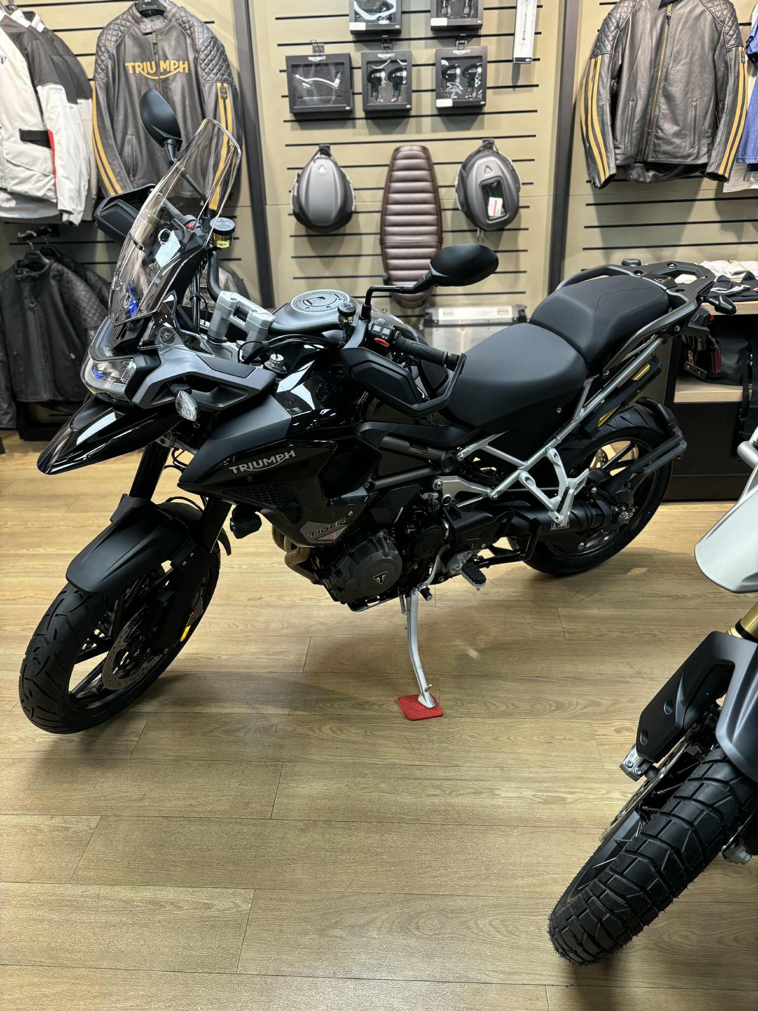 2025 Triumph Tiger 1200 GT Pro - Photo 8