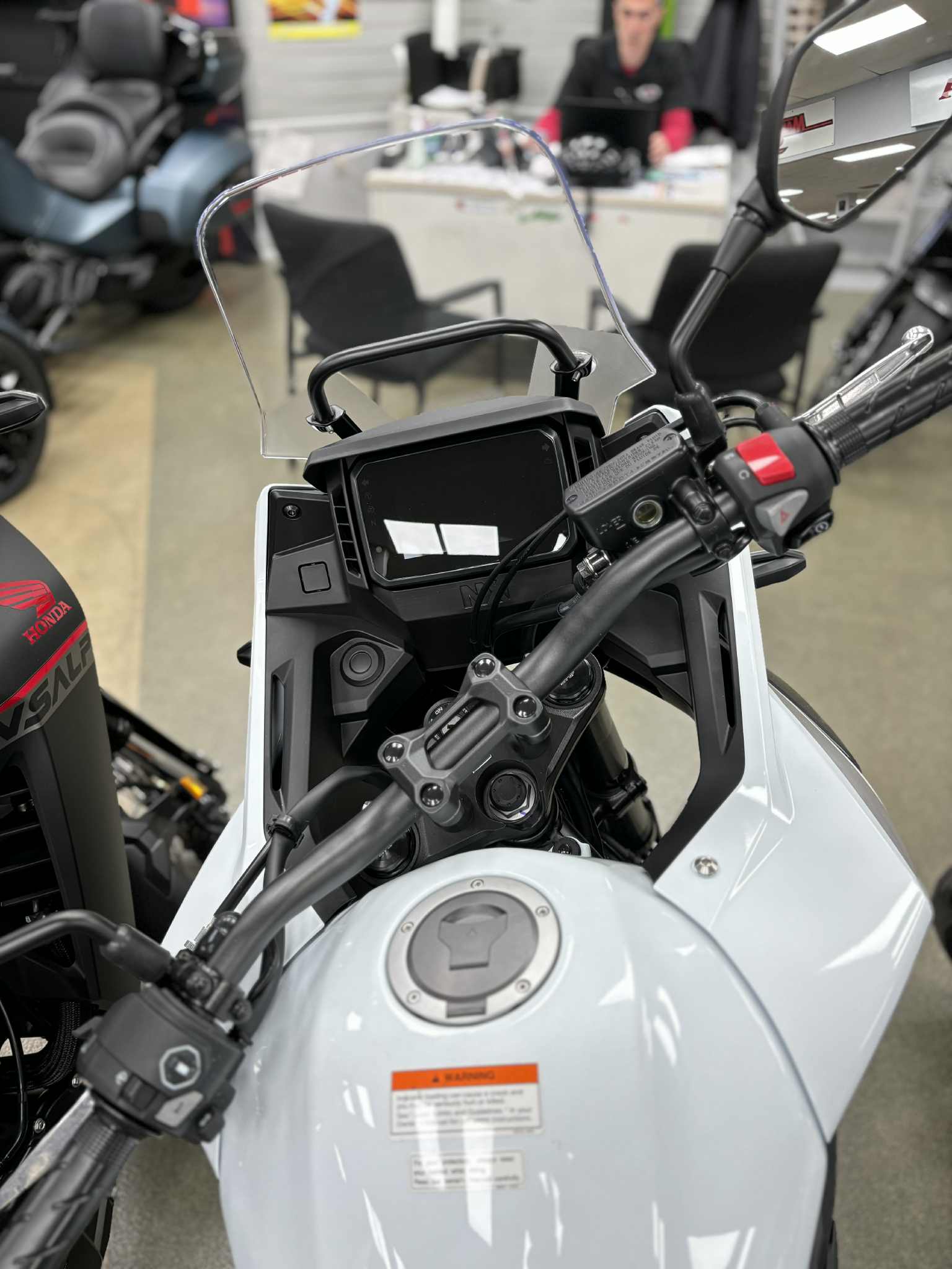 2025 Honda NX500 ABS - Photo 3
