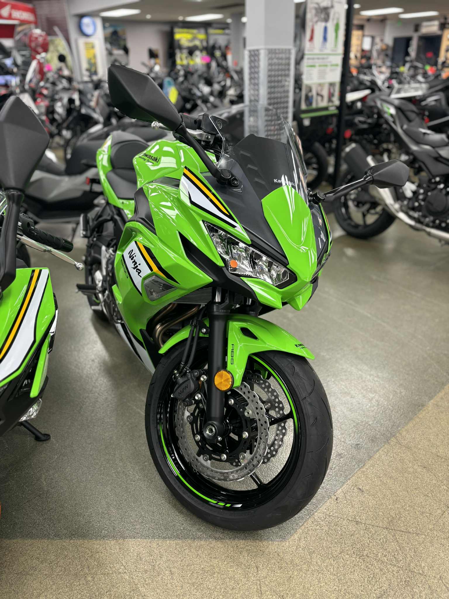 2025 Kawasaki Ninja 650 ABS - Photo 9