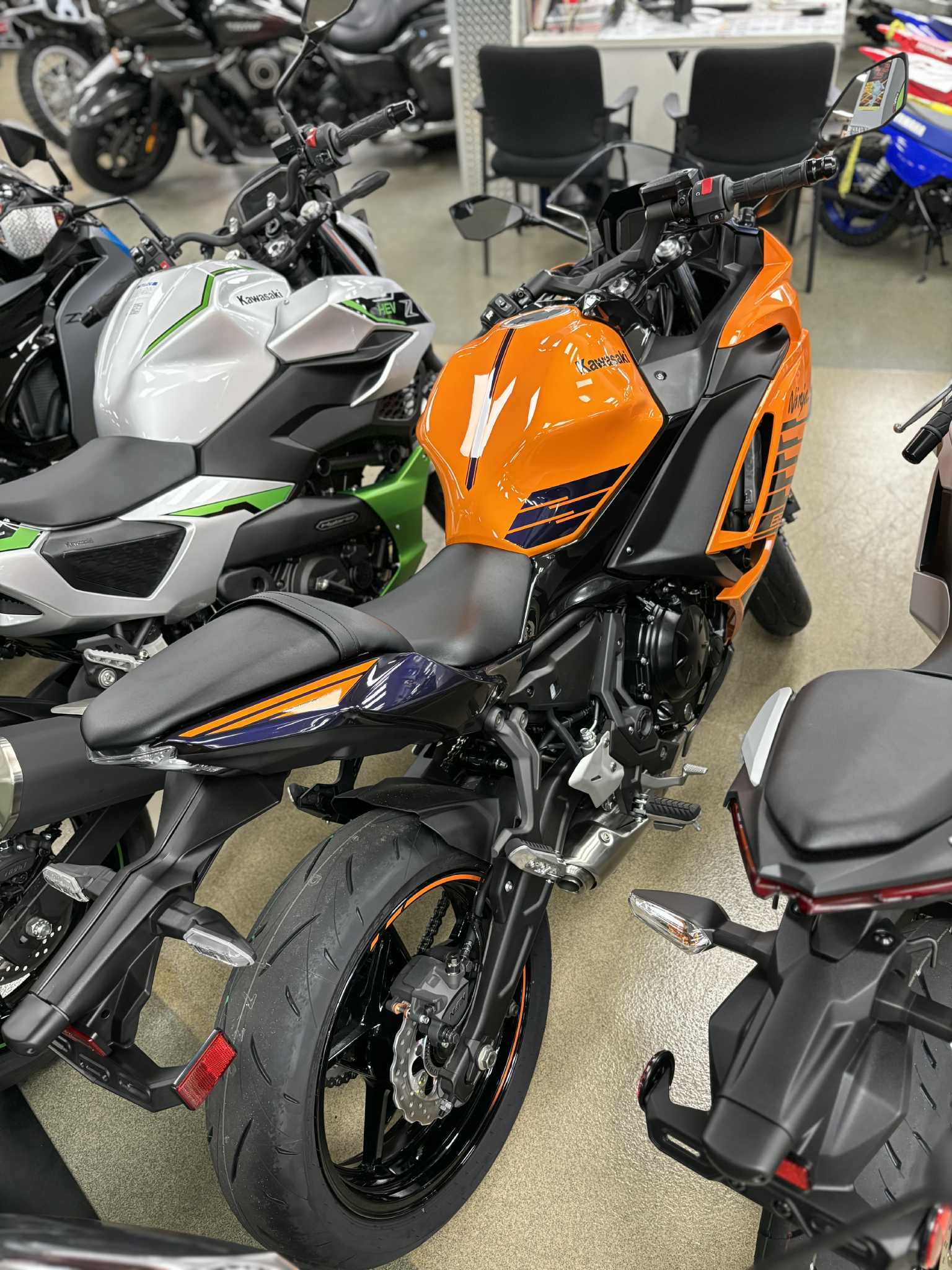 2025 Kawasaki Ninja 650 ABS - Photo 4