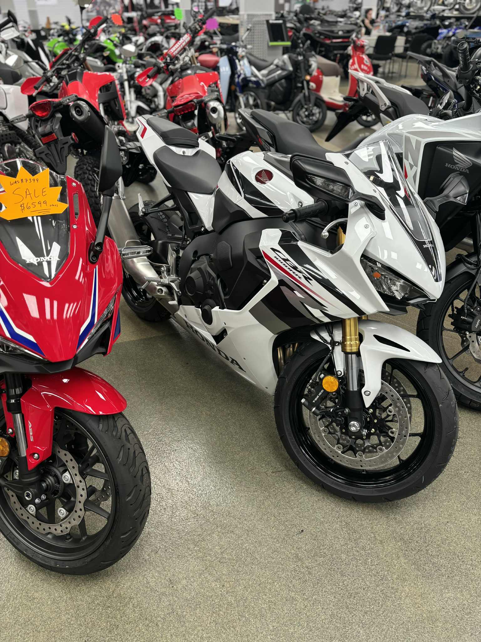 2026 Honda CBR1000RR ABS - Photo 2