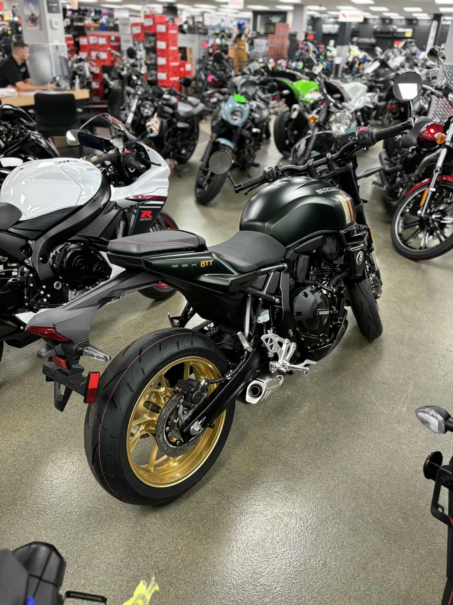 2026 Suzuki GSX 8TT - Photo 5