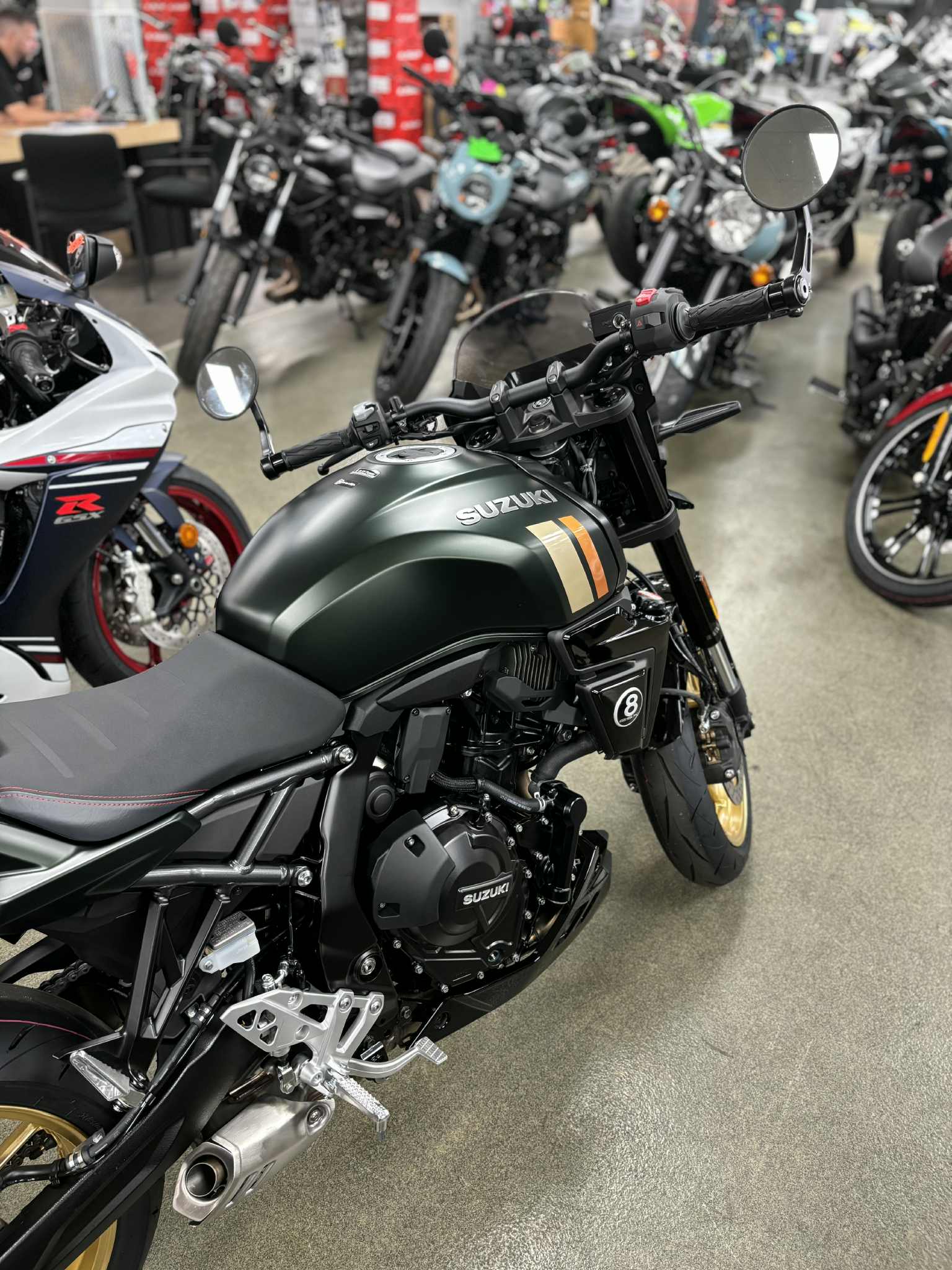 2026 Suzuki GSX 8TT - Photo 4