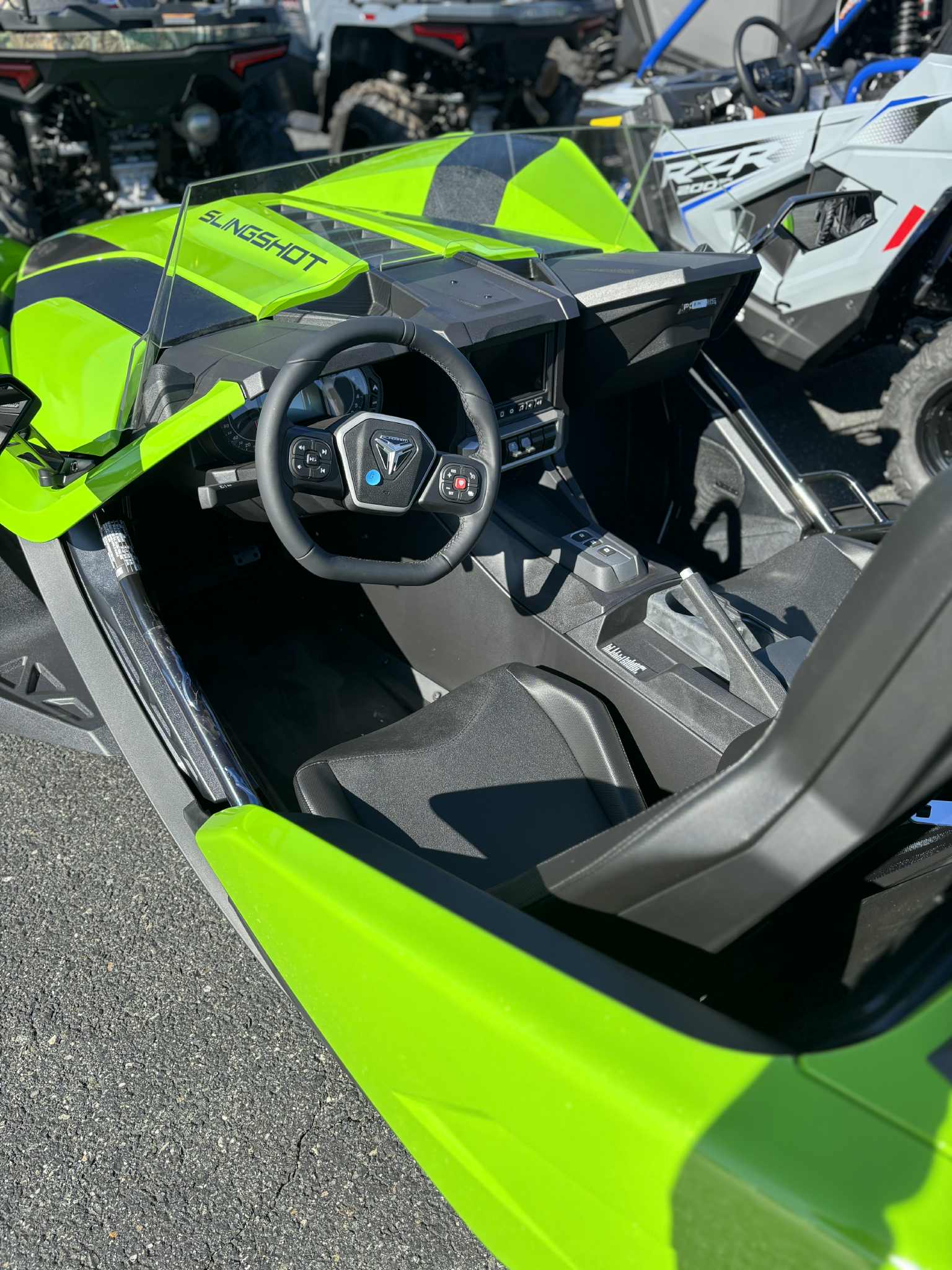 2025 Slingshot SLINGSHOT SL AUTO - Photo 8