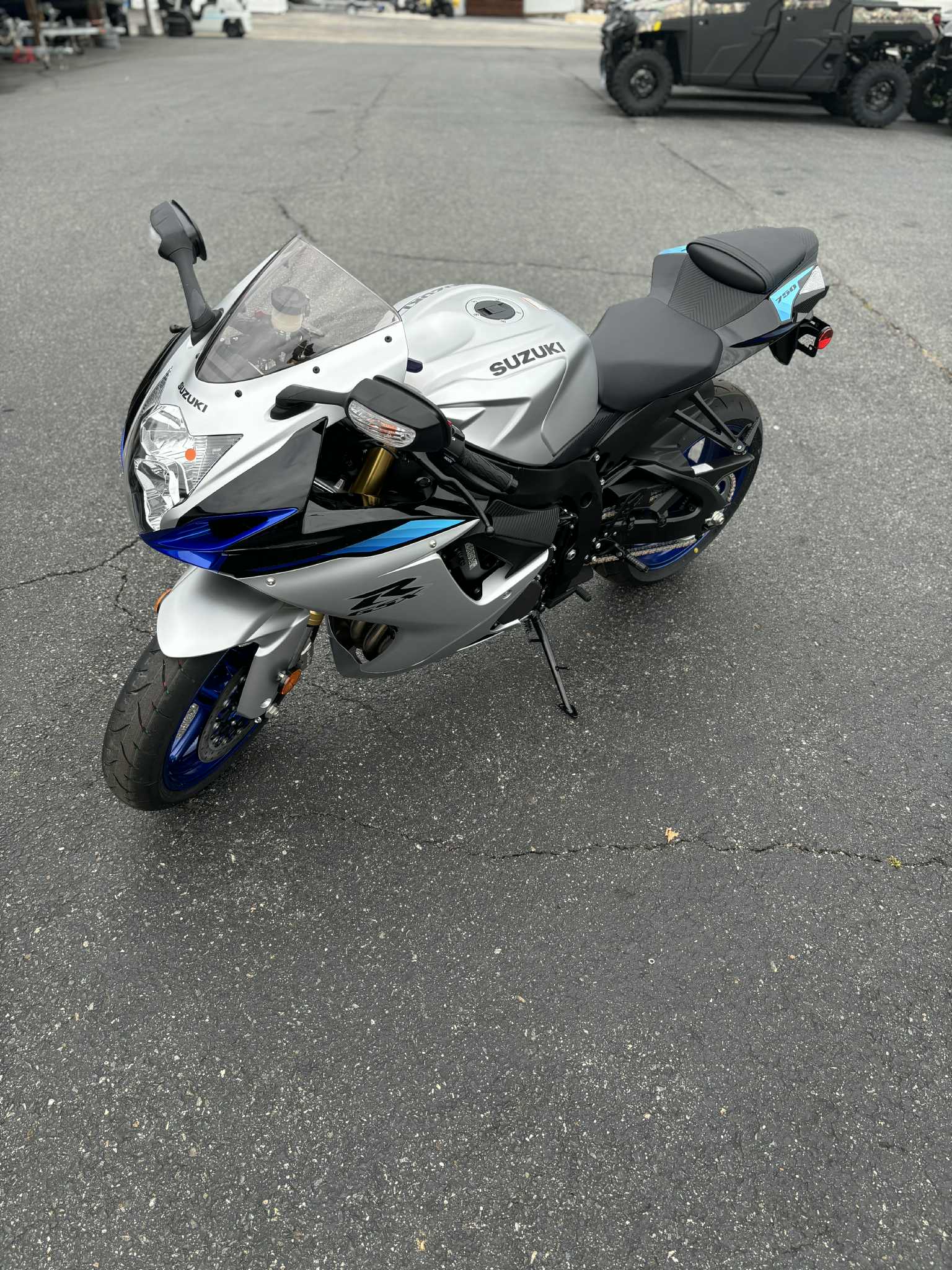 2026 Suzuki GSX-R 750 - Photo 9