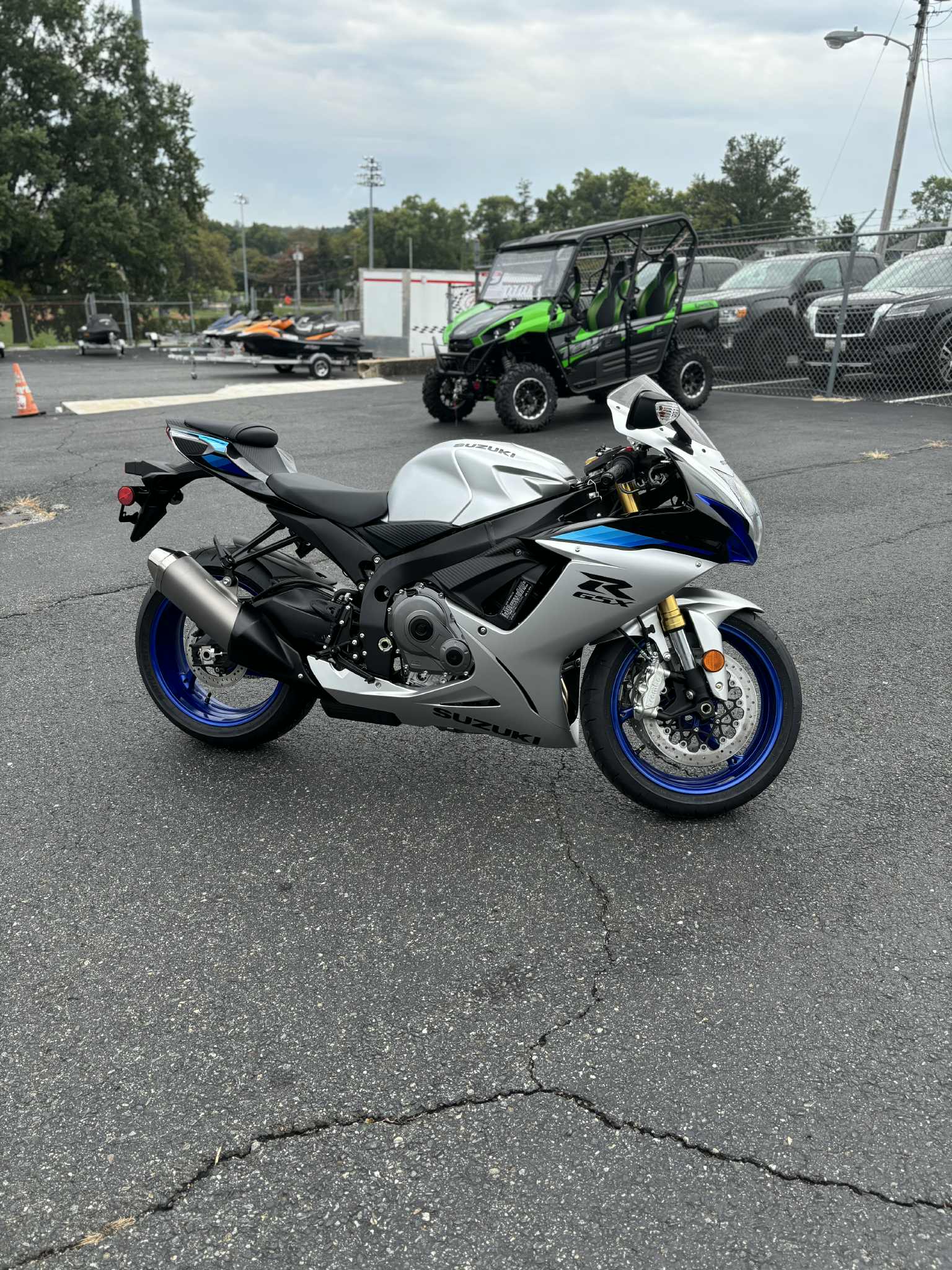 2026 Suzuki GSX-R 750 - Photo 3