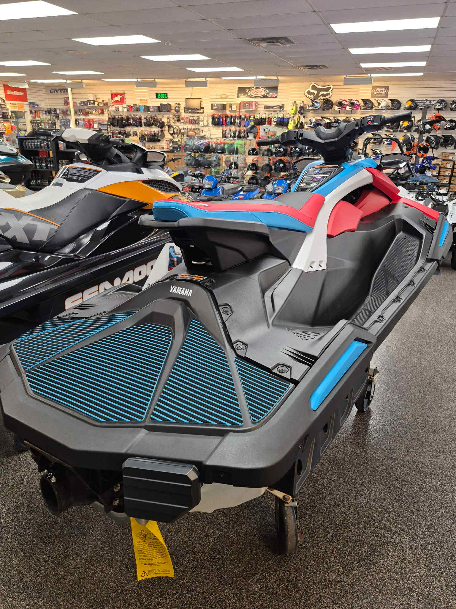 2025 Yamaha JETBLASTER DLX 3 - Photo 4