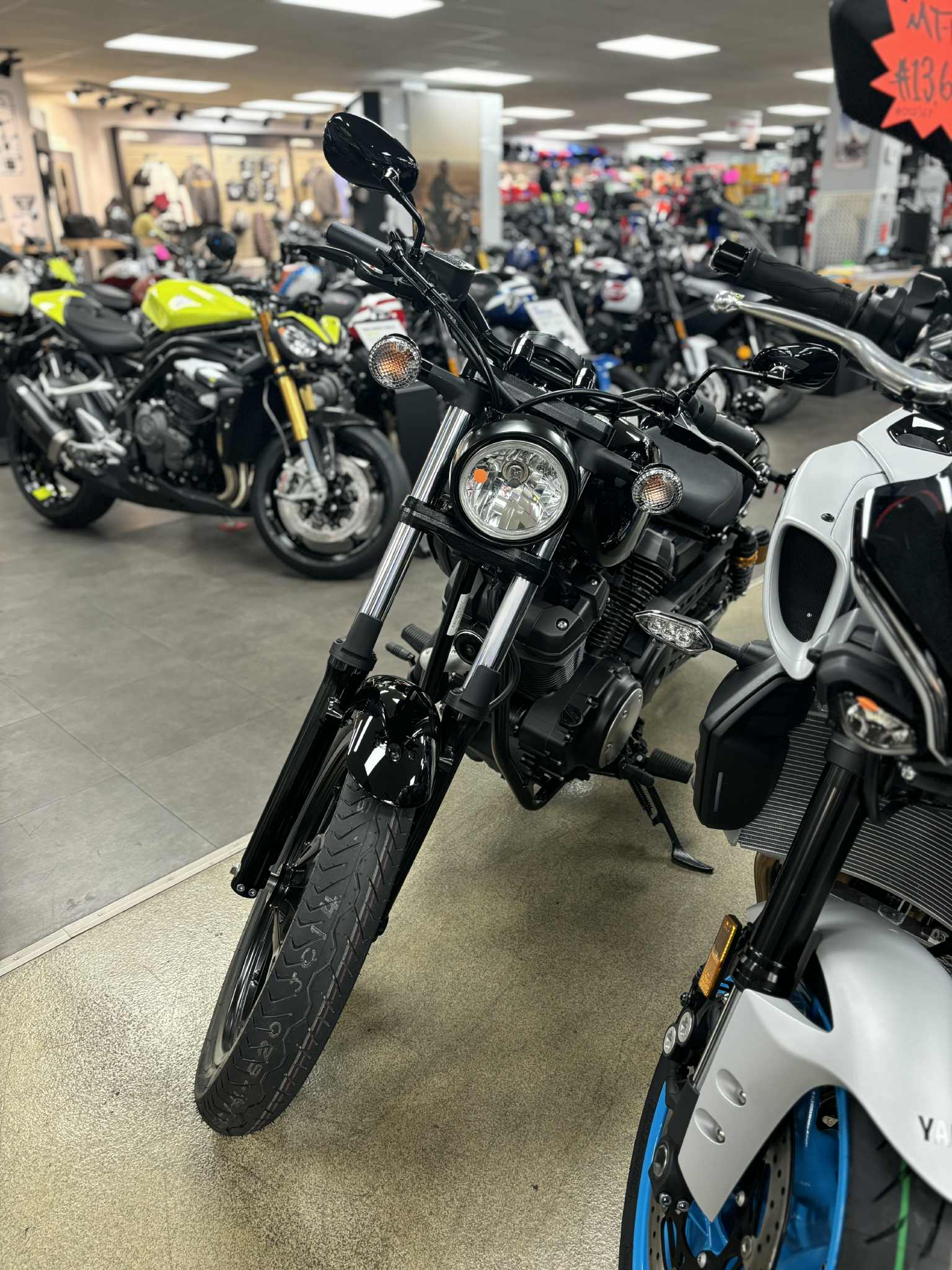 2025 Yamaha Bolt R-Spec - Photo 8