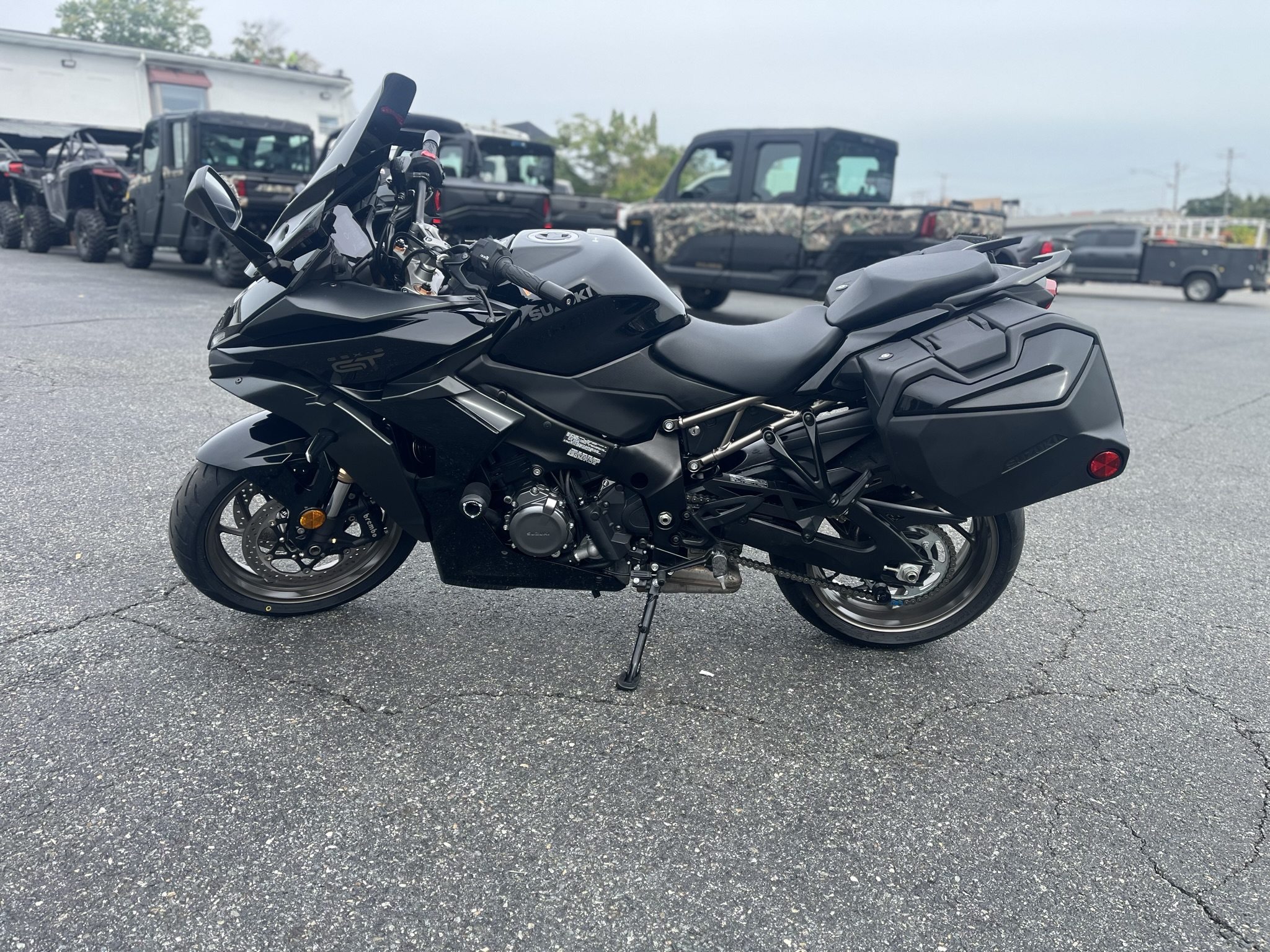 2024 Suzuki GSX-S1000GT+ - Photo 2