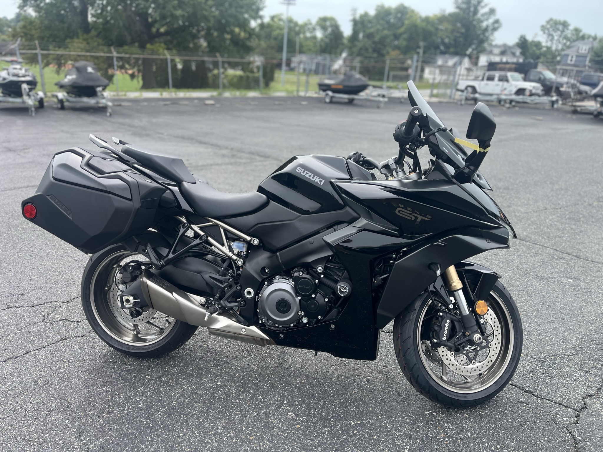 2024 Suzuki GSX-S1000GT+