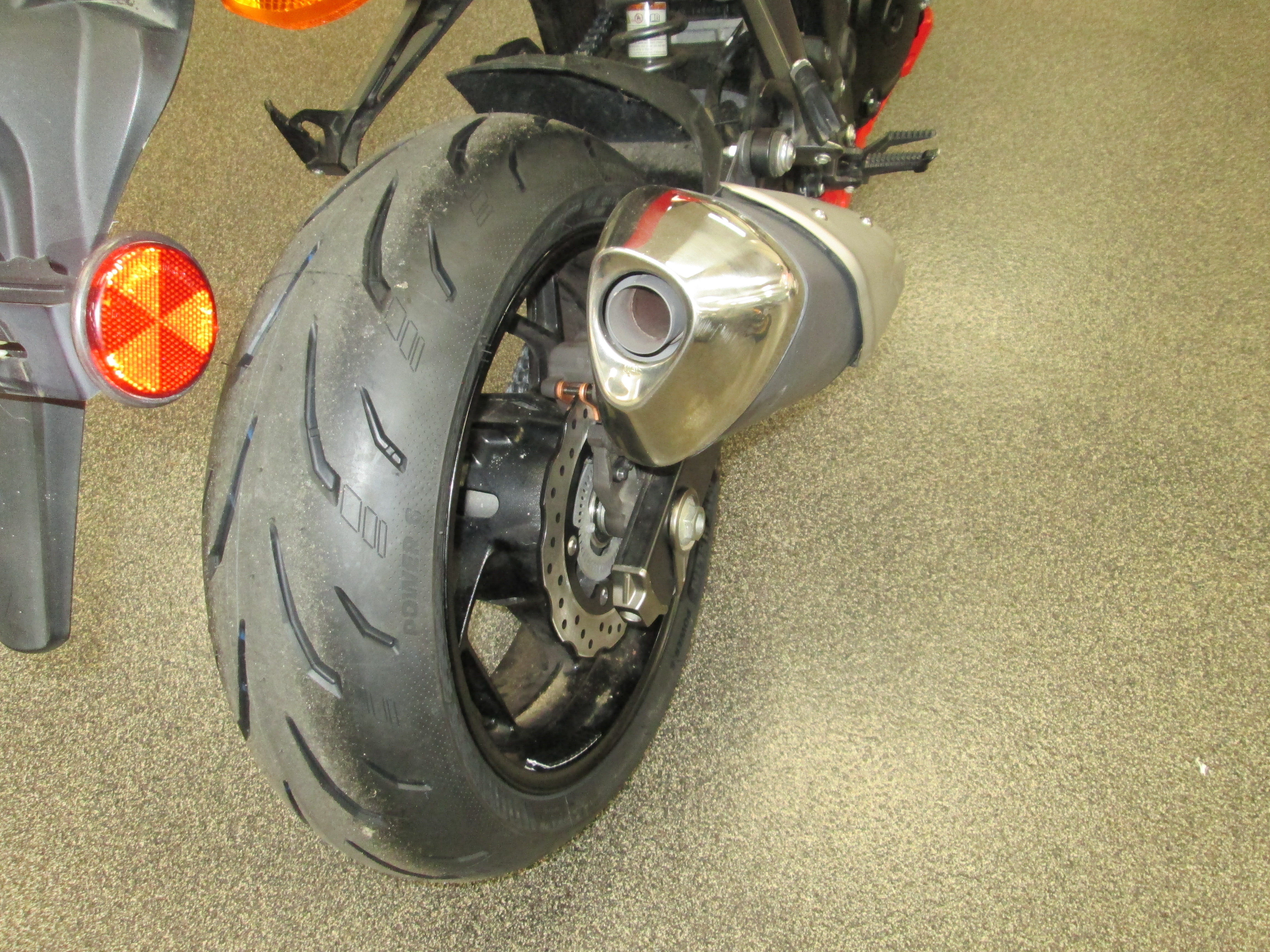 2018 Suzuki GSX-S750 - Photo 8
