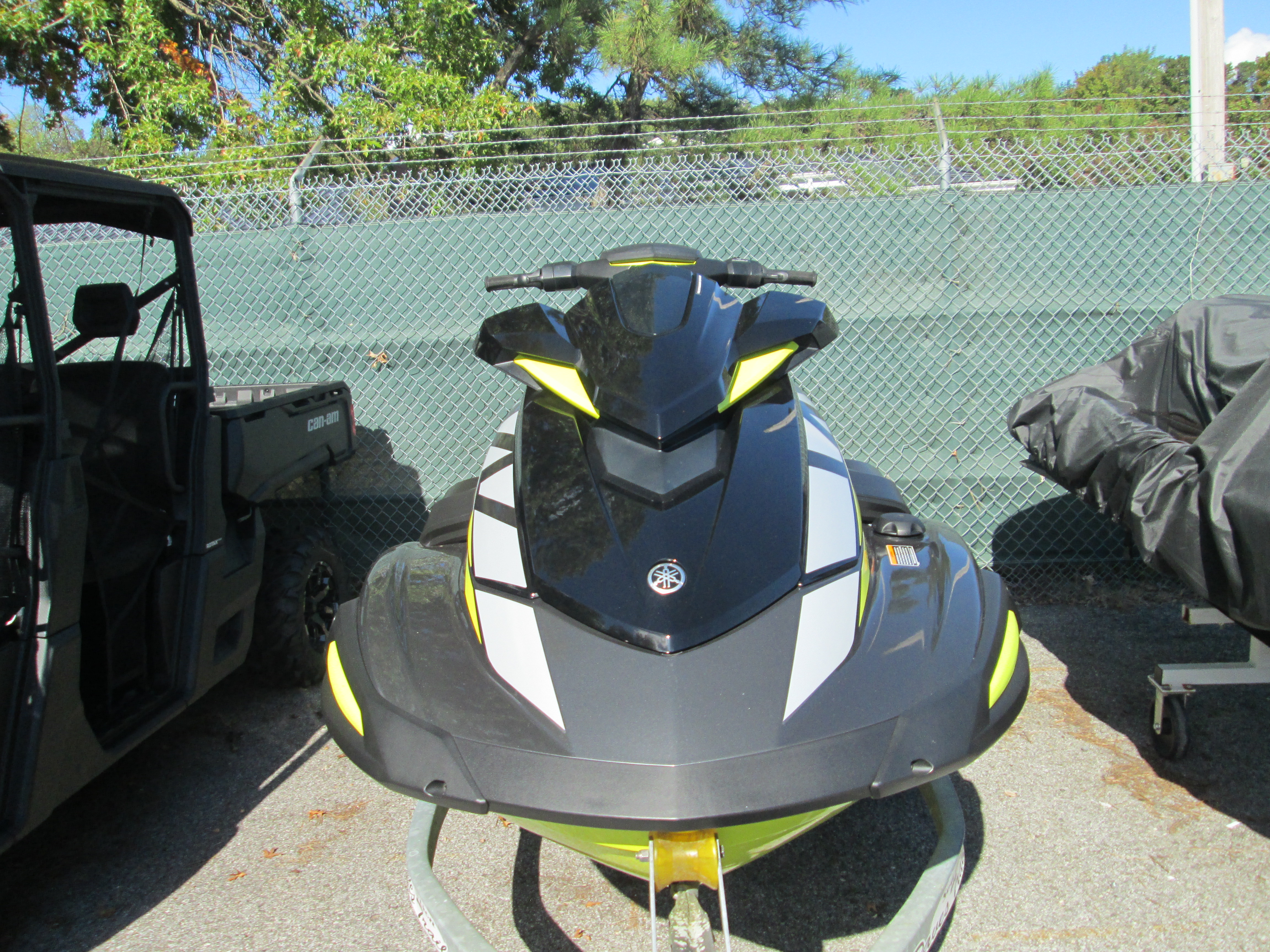 2021 Yamaha VX1800A-W - Photo 2