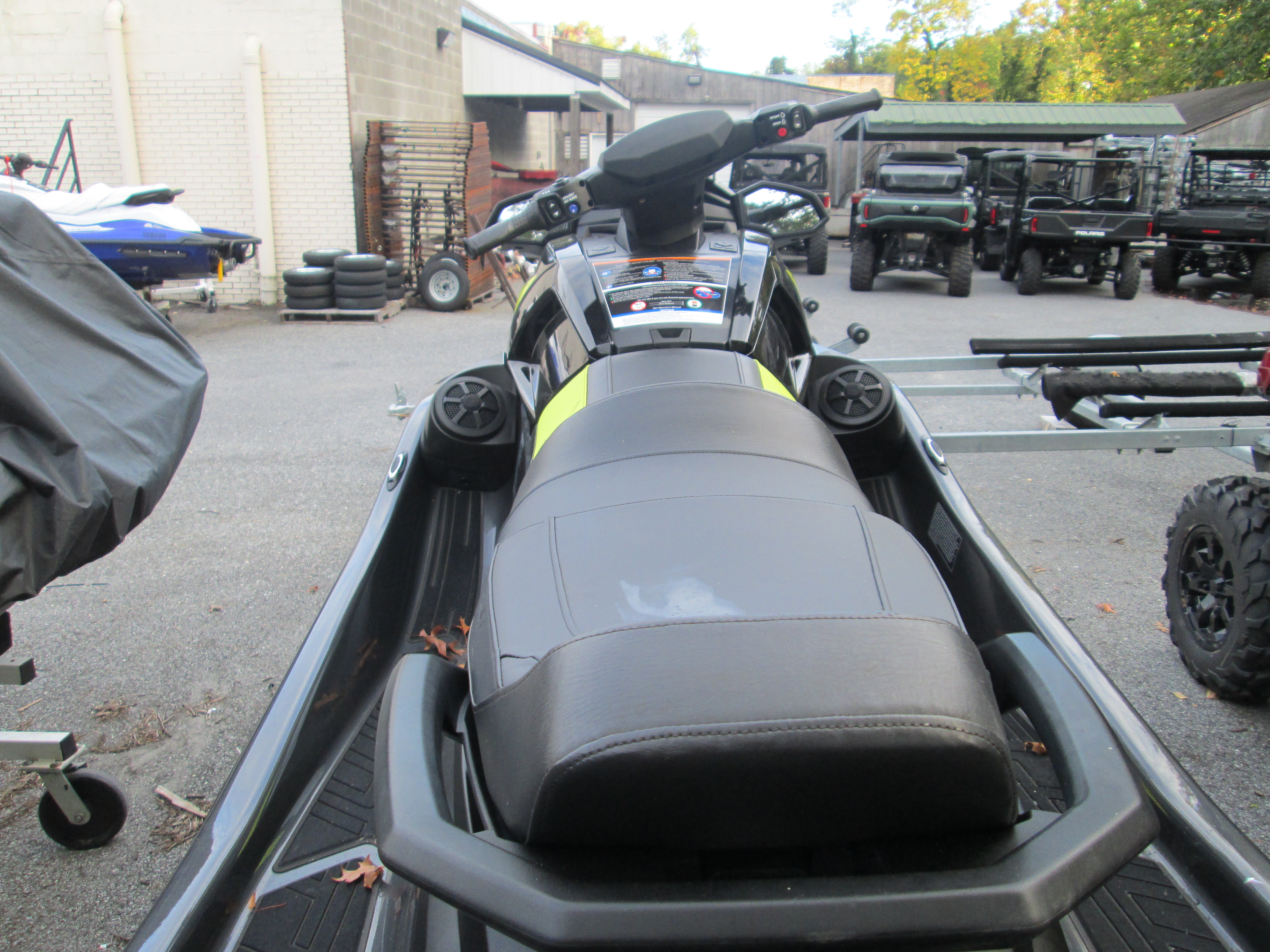 2021 Yamaha VX1800A-W - Photo 3