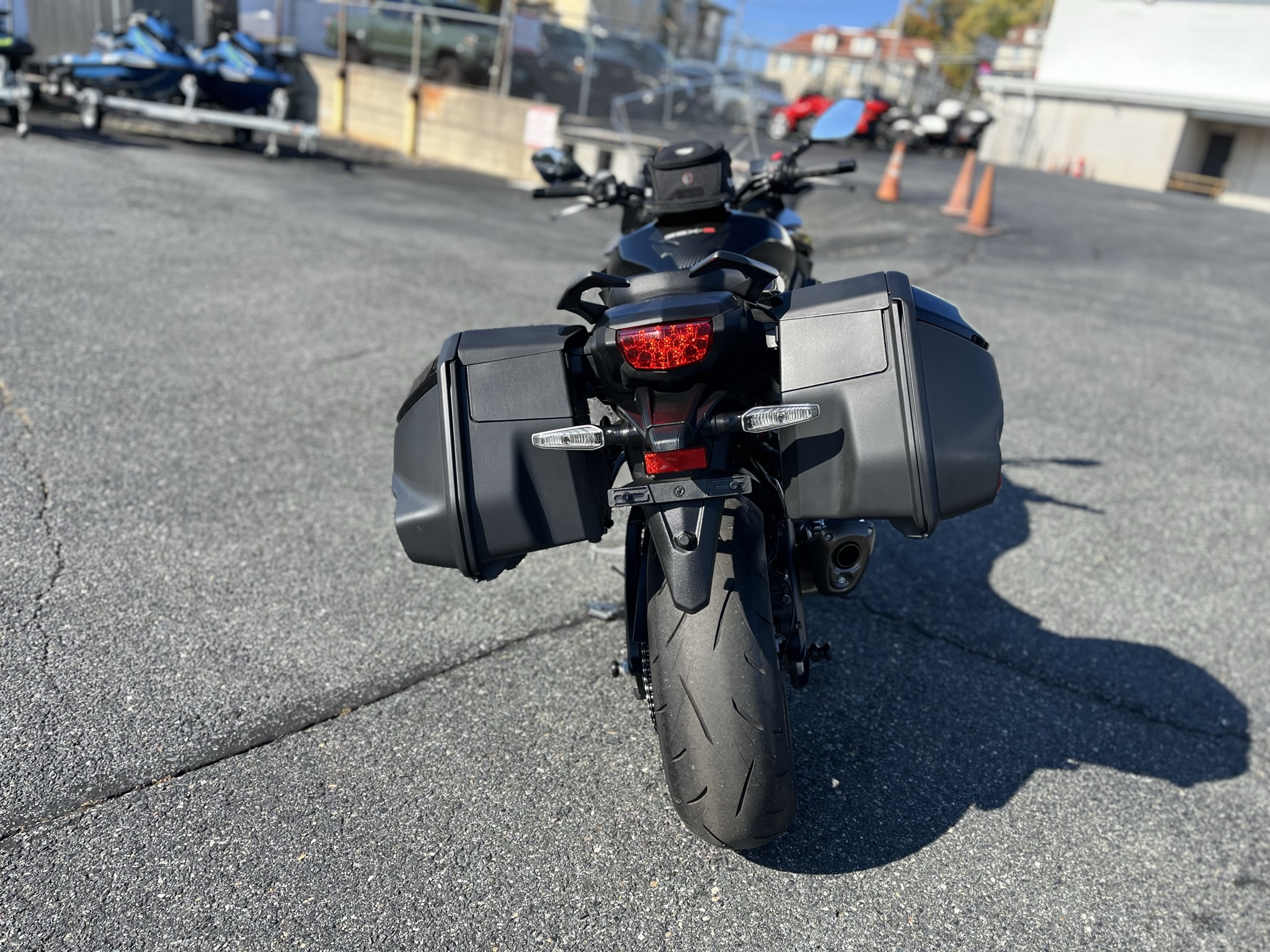 2022 Suzuki GSX-S1000GT - Photo 8