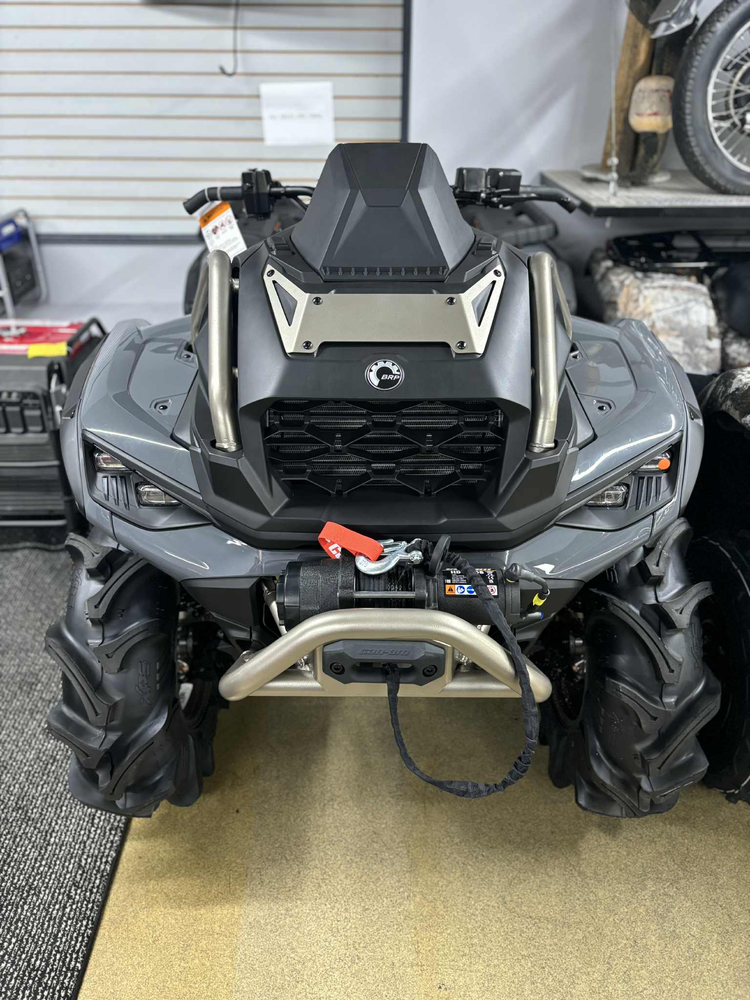 2026 Can-Am OUTLANDER XMR 1000R - Photo 12