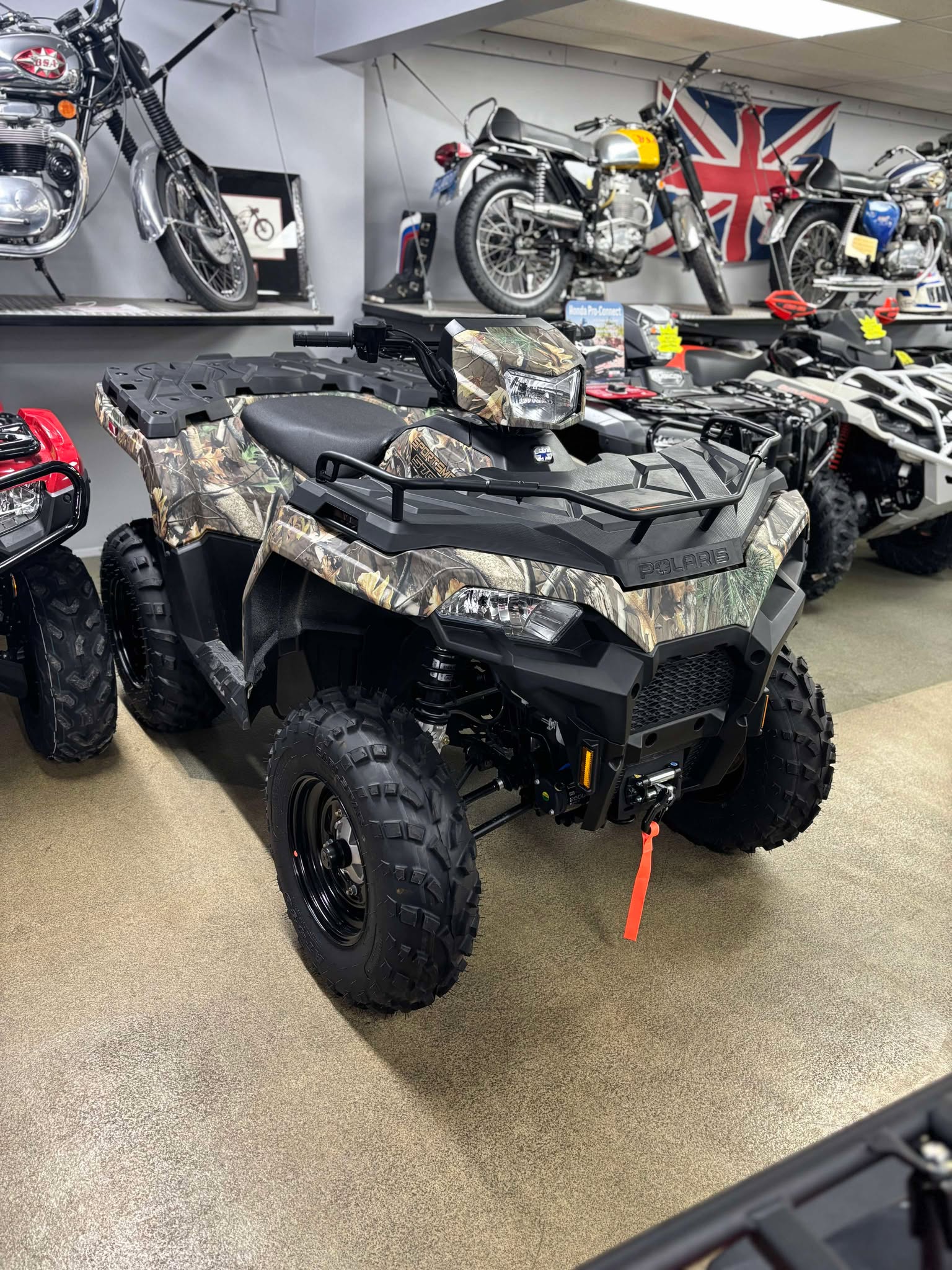 2025 Polaris SPORTSMAN 570 - Photo 2