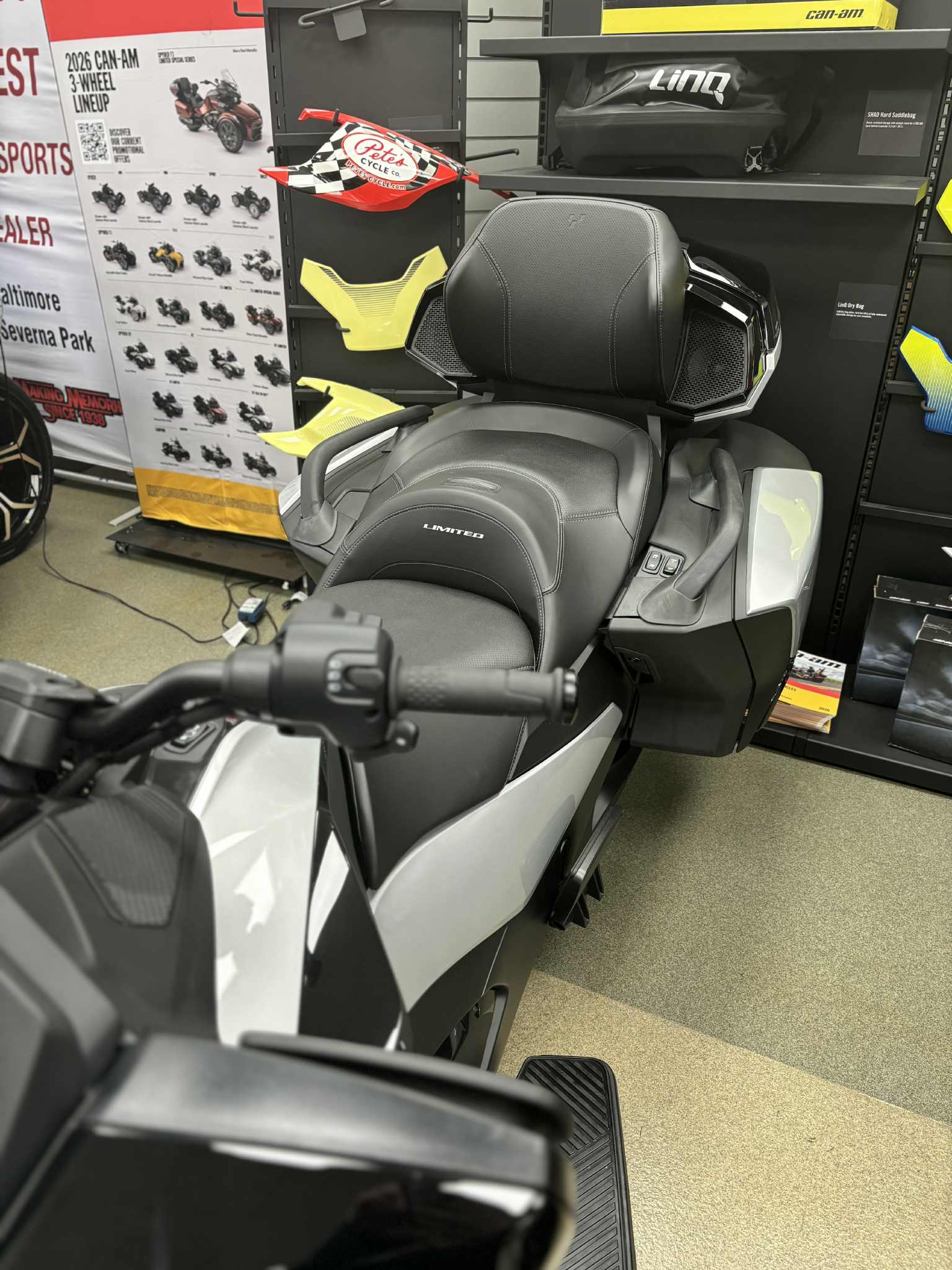 2025 Can-Am SPYDER RT LTD - Photo 5