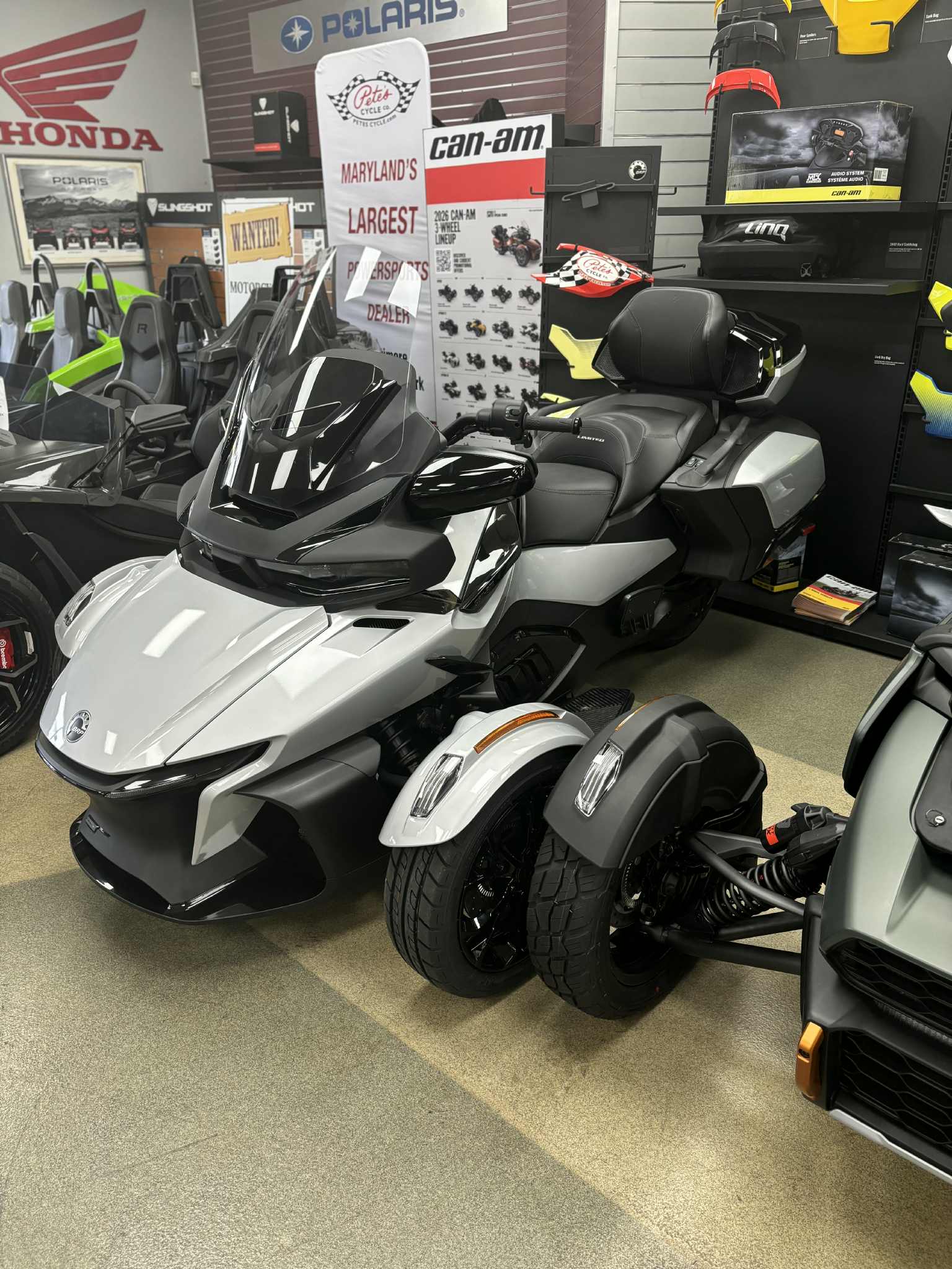2025 Can-Am SPYDER RT LTD - Photo 4