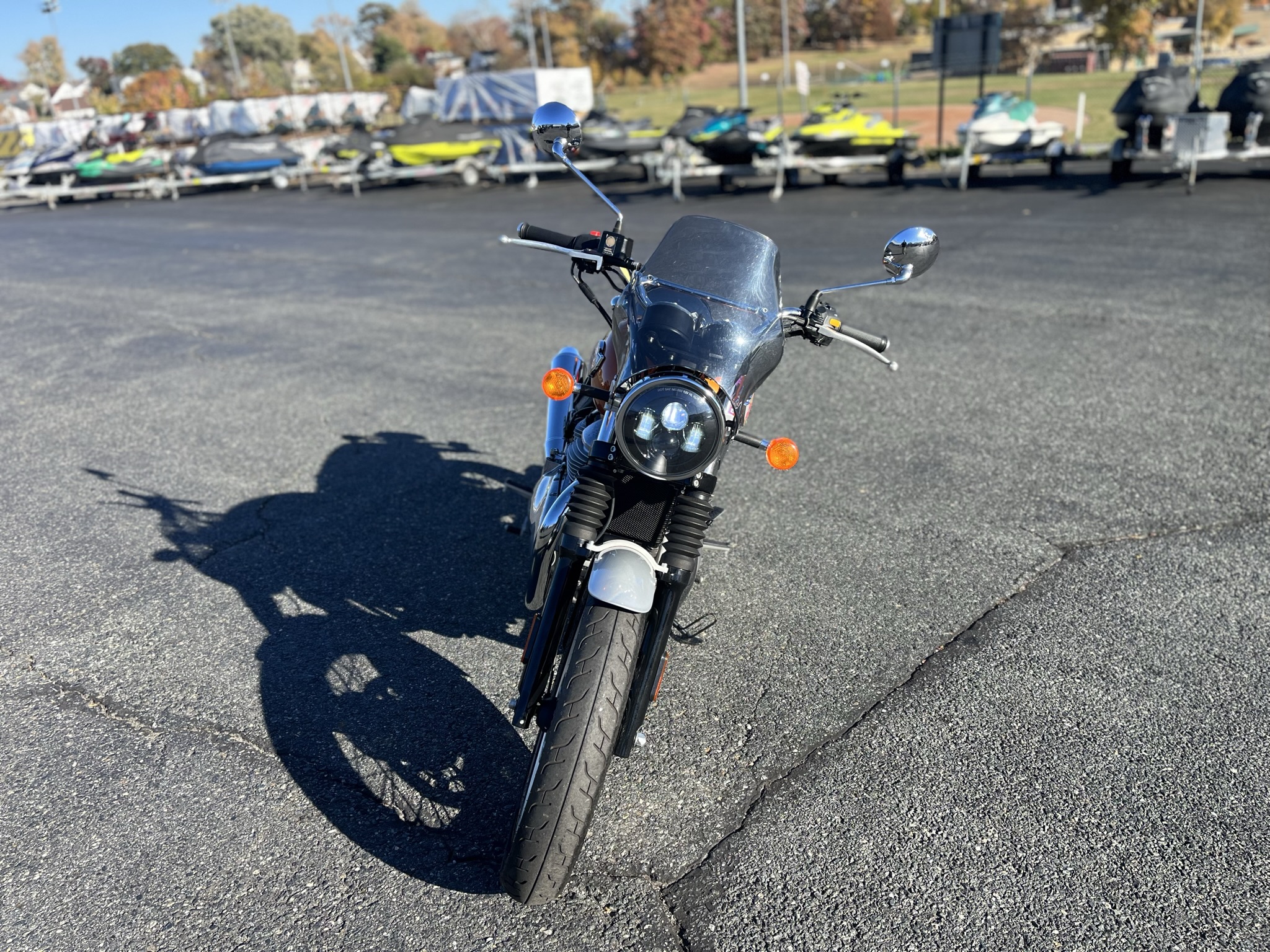 2022 Royal Enfield INT 650 - Photo 4