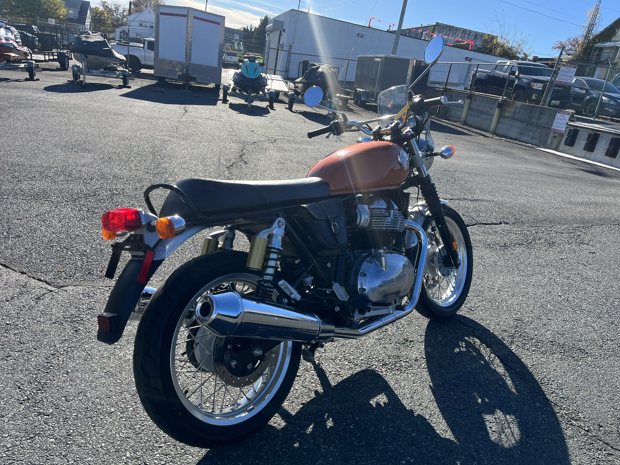 2022 Royal Enfield INT 650 - Photo 7