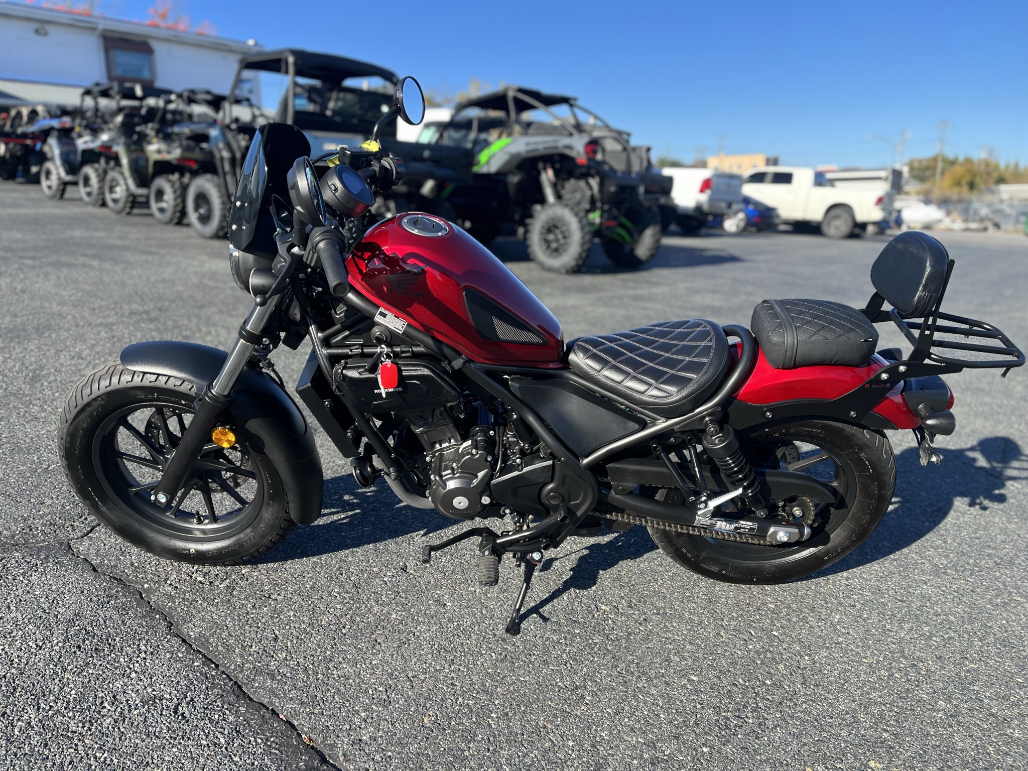 2023 Honda REBEL 300 - Photo 2