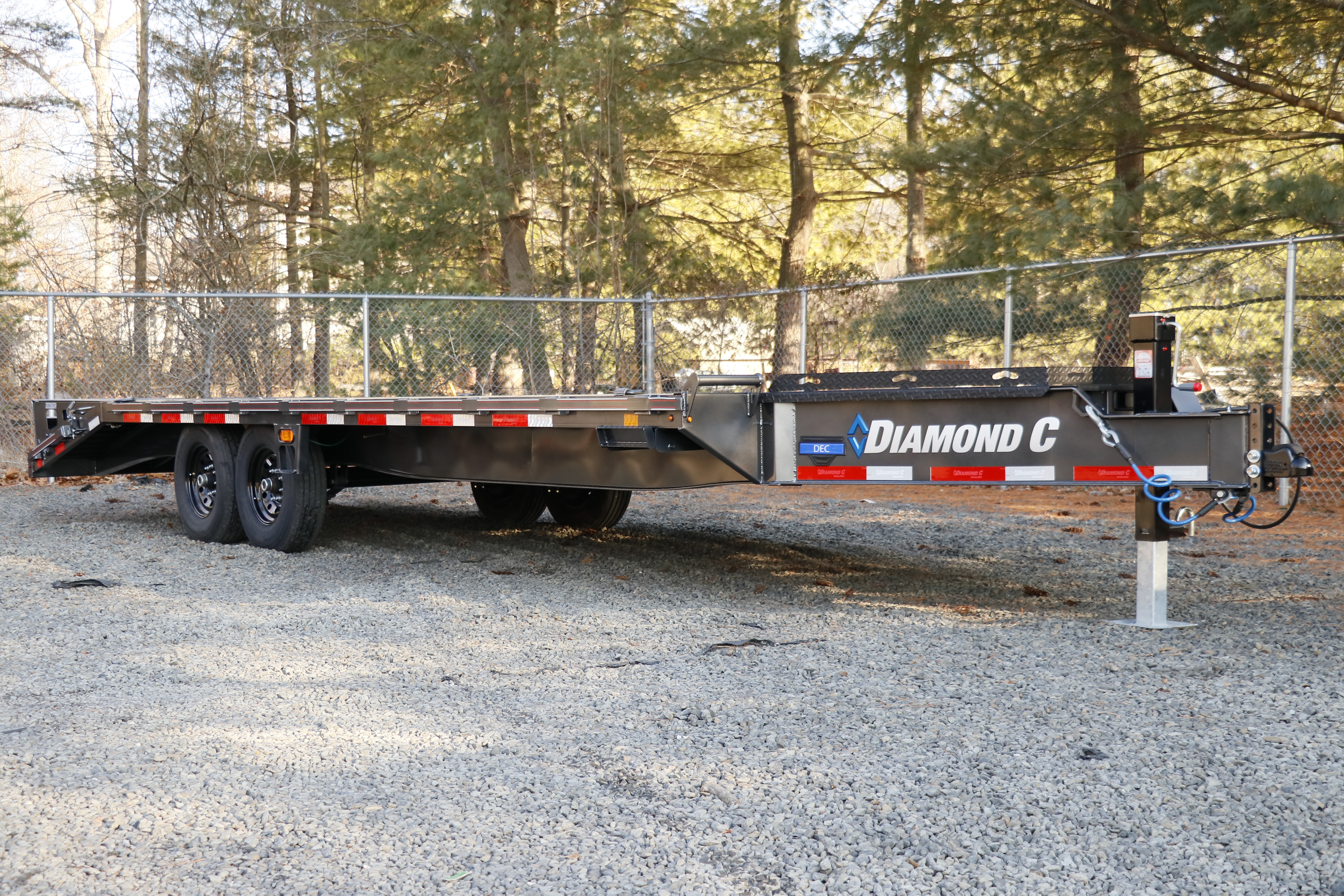 2027 Diamond C photo 2