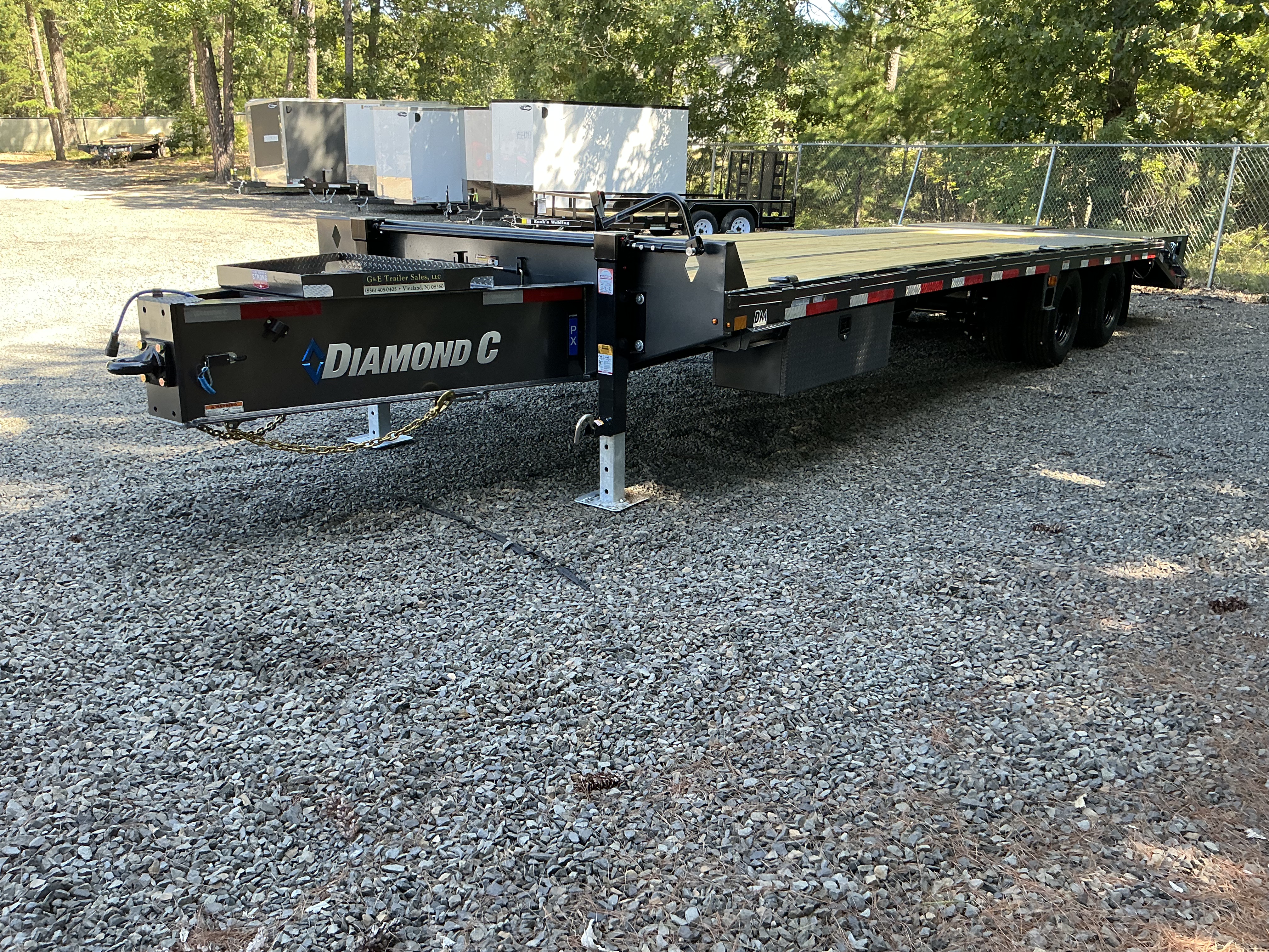 2027 Diamond C photo 3