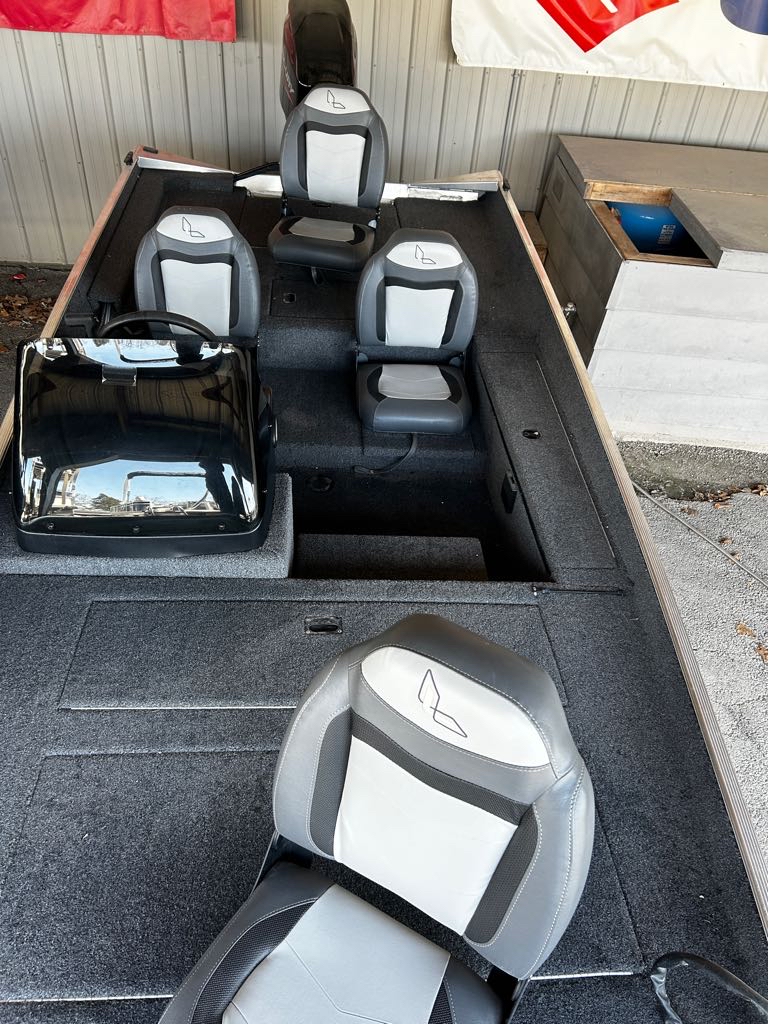 2023 Lowe Skorpion 17' bass CRAPPIE PKG boat, 50HP Mercury 4 stroke