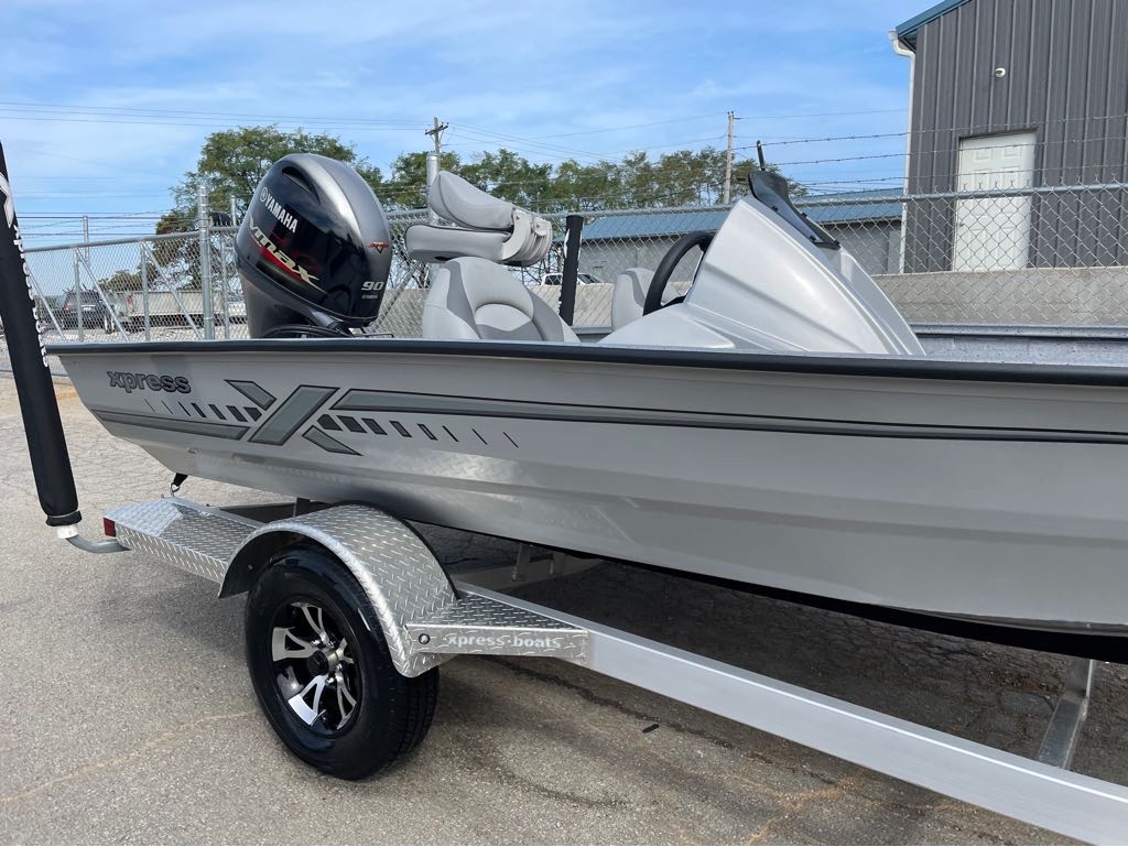 Xpress Boats For Sale Louisville, KY Xpress Boat Dealer