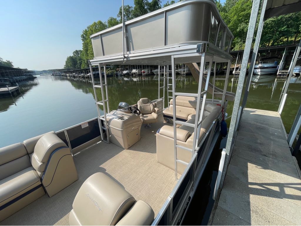 Used Boats and Pontoons For Sale | Johnson City, TN