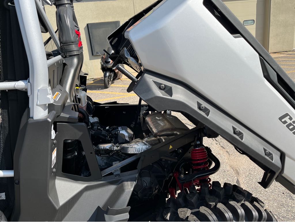 2024 Can-Am DEFENDER XMR HD10 - Photo 13