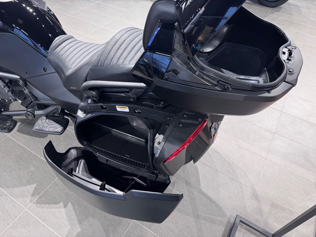 2024 Can-Am Spyder F3 Limited - Photo 16