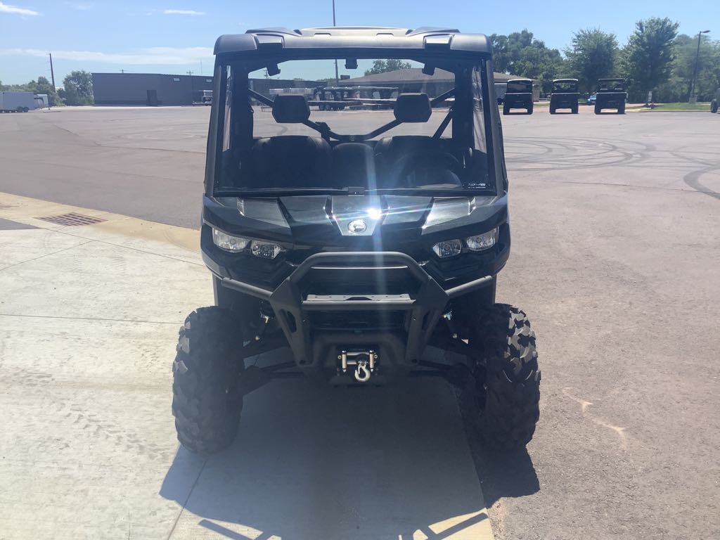 2024 Can-Am Defender Pro HD10 XT - Photo 8
