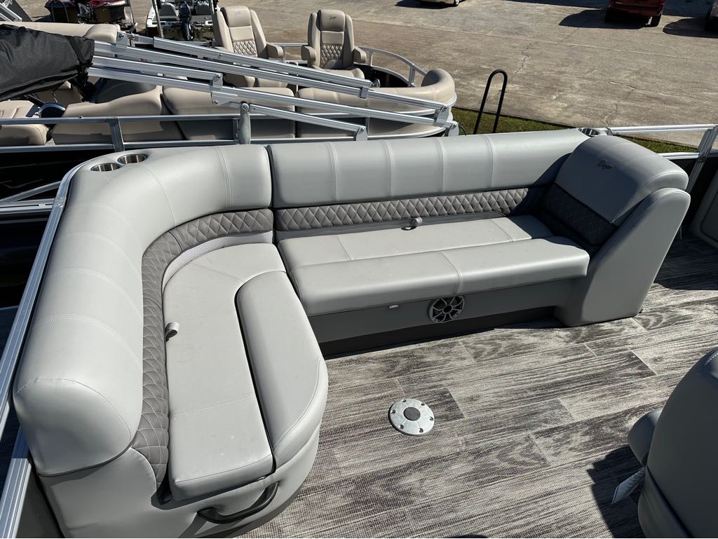 2024 Ranger Boats 223C - Photo 11