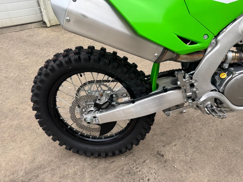 2025 Kawasaki KX 450X - Photo 3
