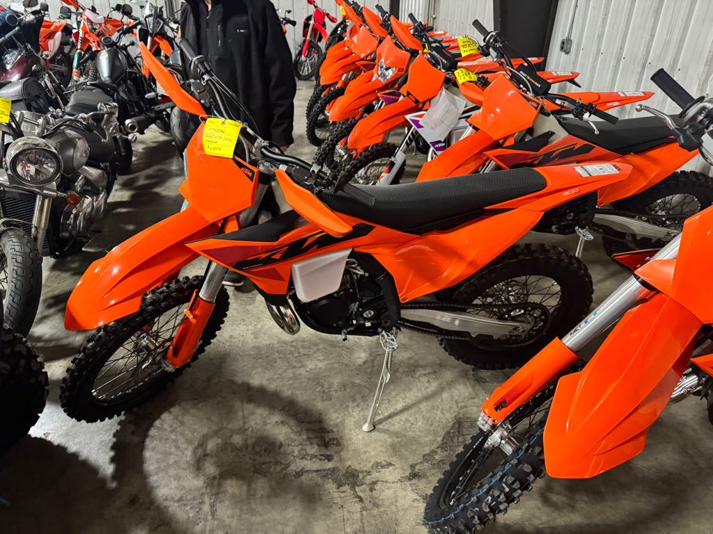 2025 KTM 300 XC - Photo 6