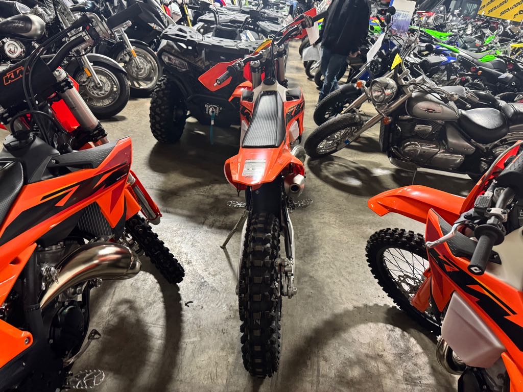 2025 KTM 300 XC - Photo 5
