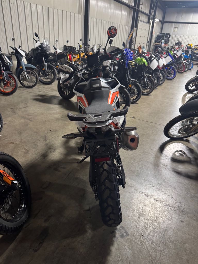 2024 KTM 890 ADVENTURE R - Photo 2