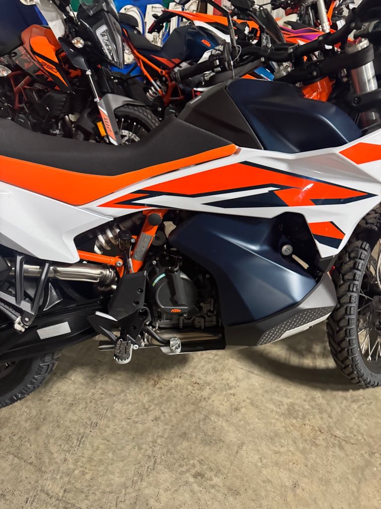 2024 KTM 890 ADVENTURE R - Photo 6