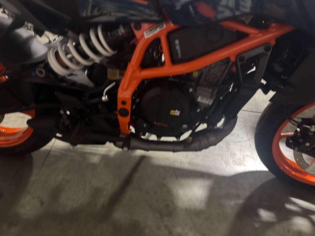 2024 KTM 390 DUKE - Photo 2